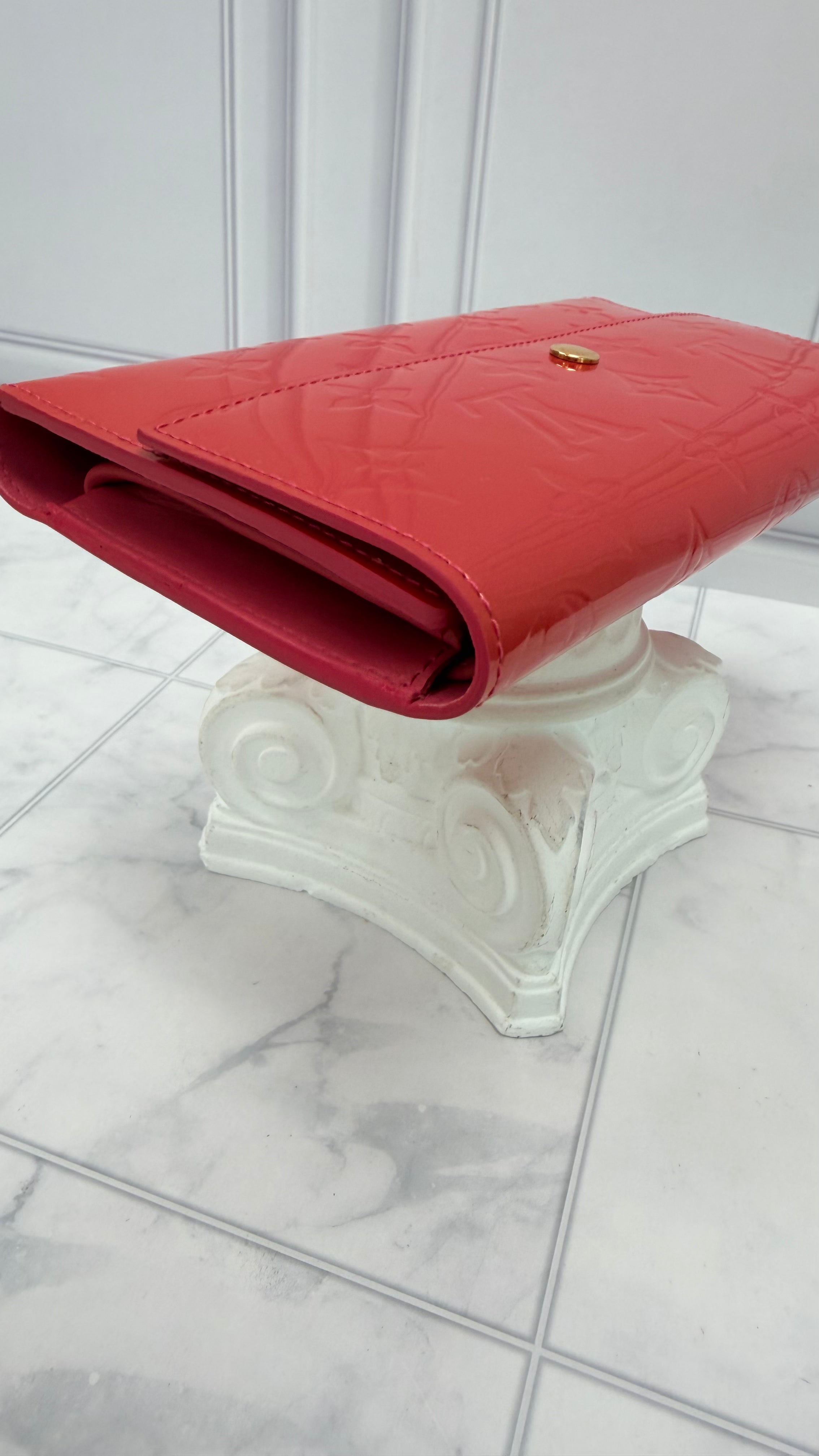 Louis Vuitton Watermelon Pink Vernis International Wallet