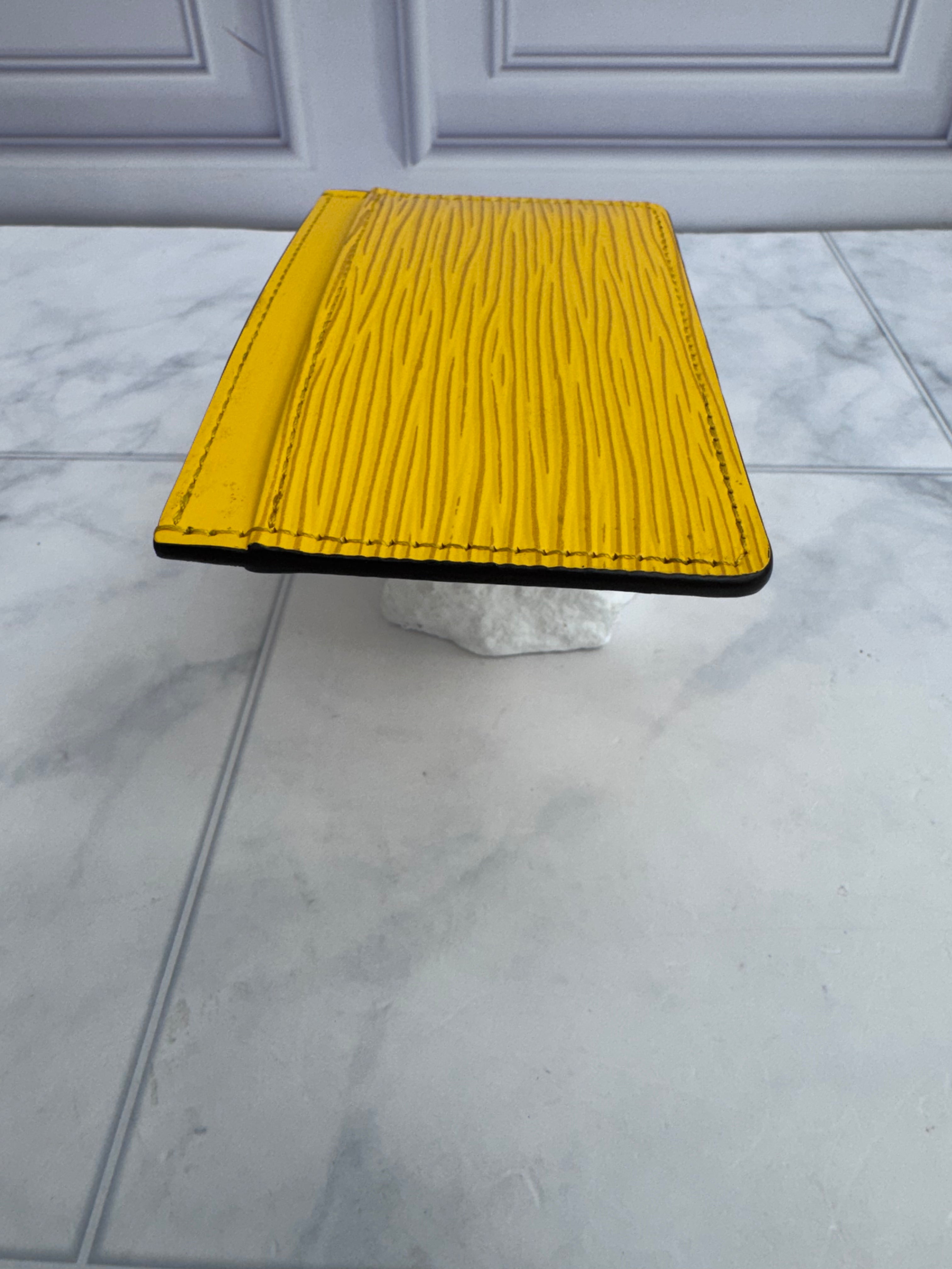 LIKE NEW - Louis Vuitton Yellow Epi Leather Card Holder