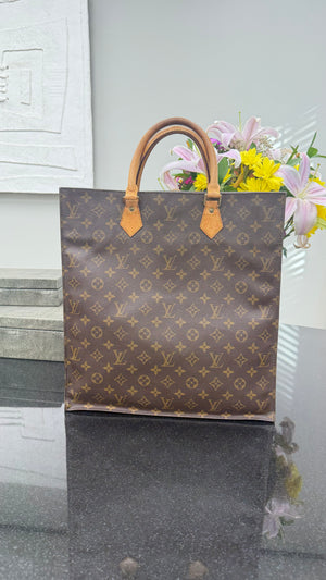 Louis Vuitton Monogram Sac Plat