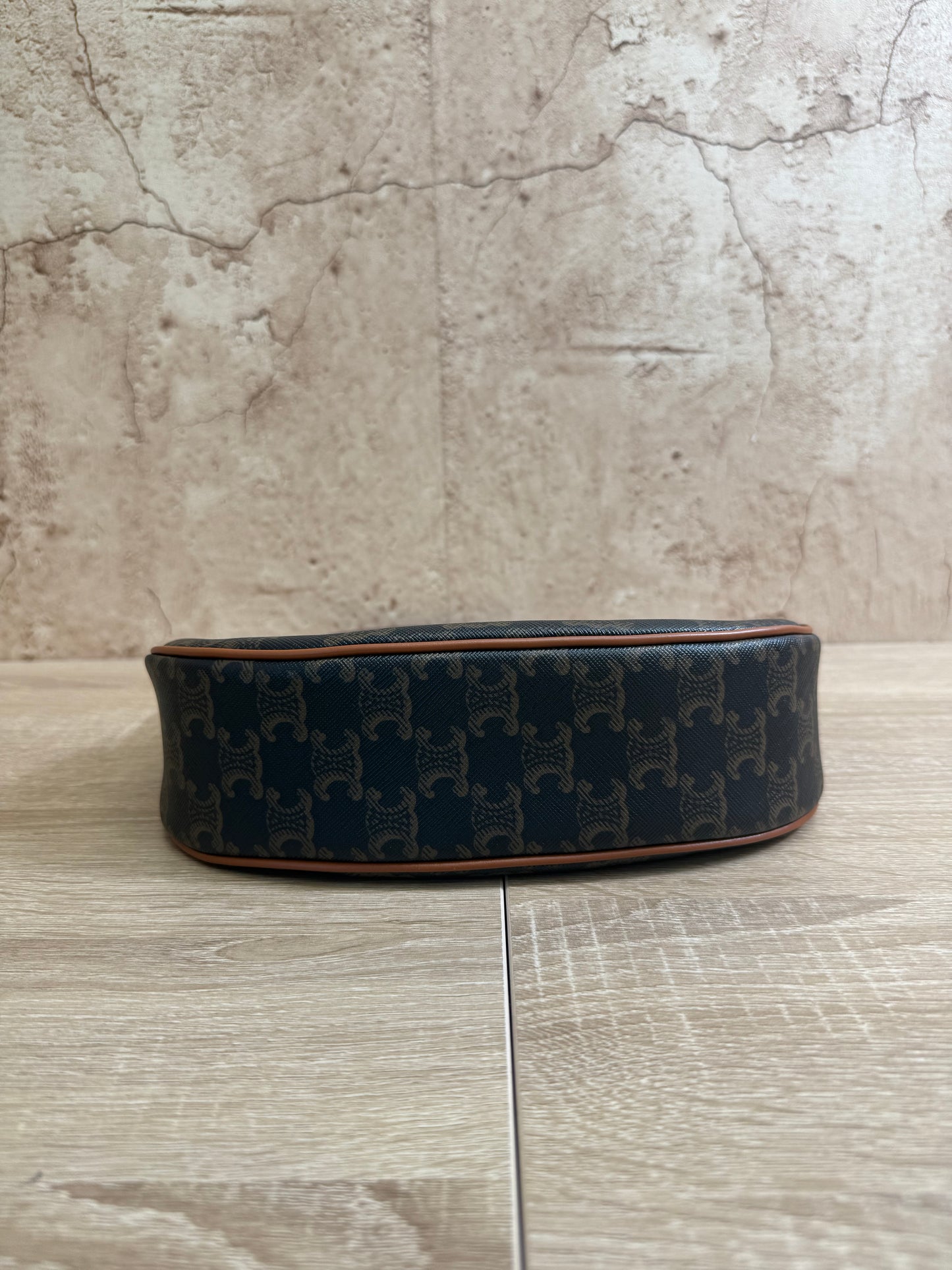 💚 BRAND NEW Celine Brown Ava Triomphe Shoulder Bag