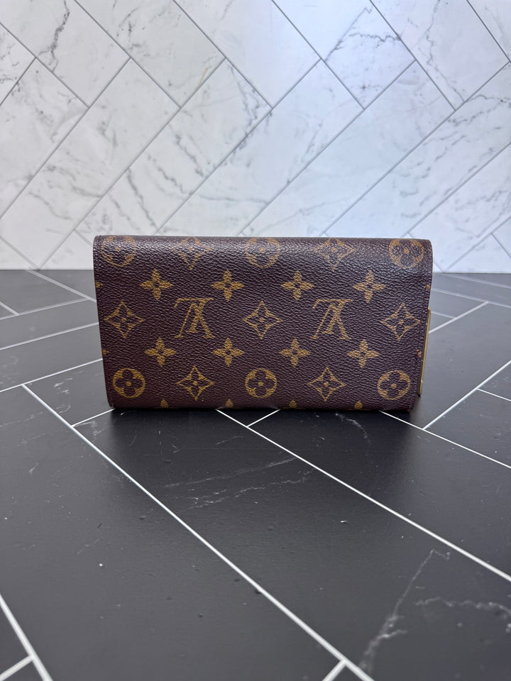 Louis Vuitton Monogram Sarah Wallet