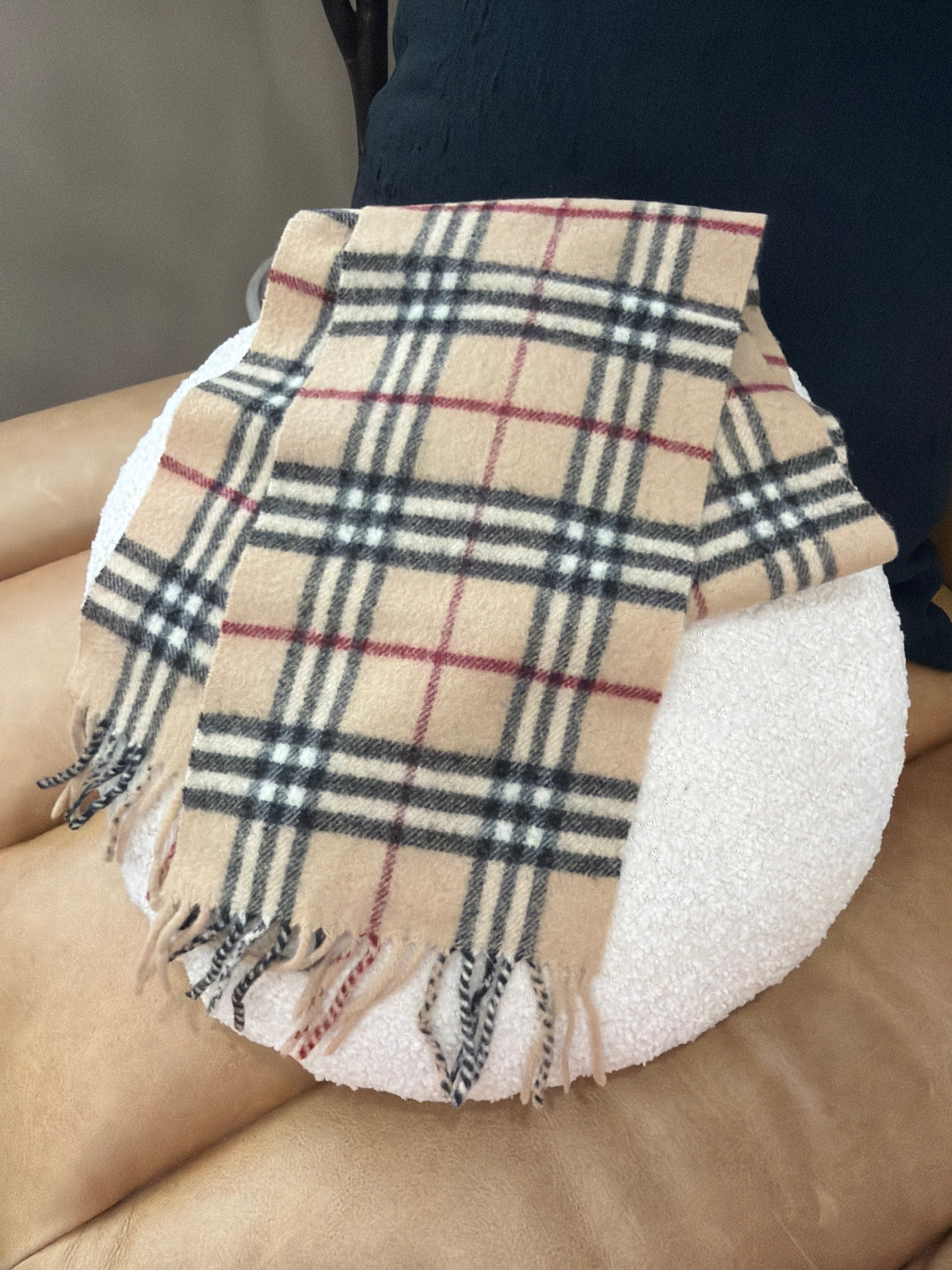 Burberry Vintage Tan And Black Novacheck Lambswool Scarf