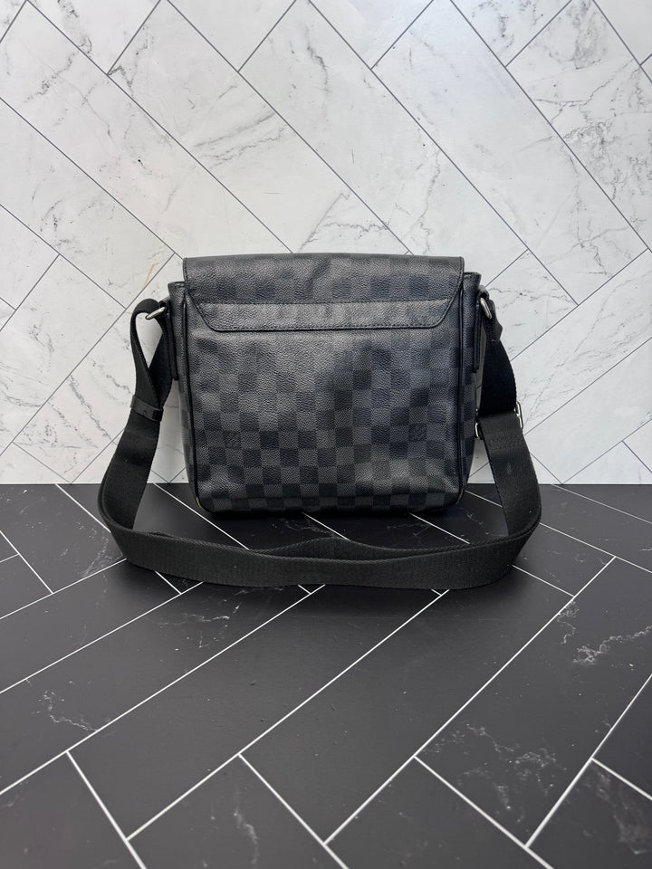 Louis Vuitton Damier Graphite Messenger Bag
