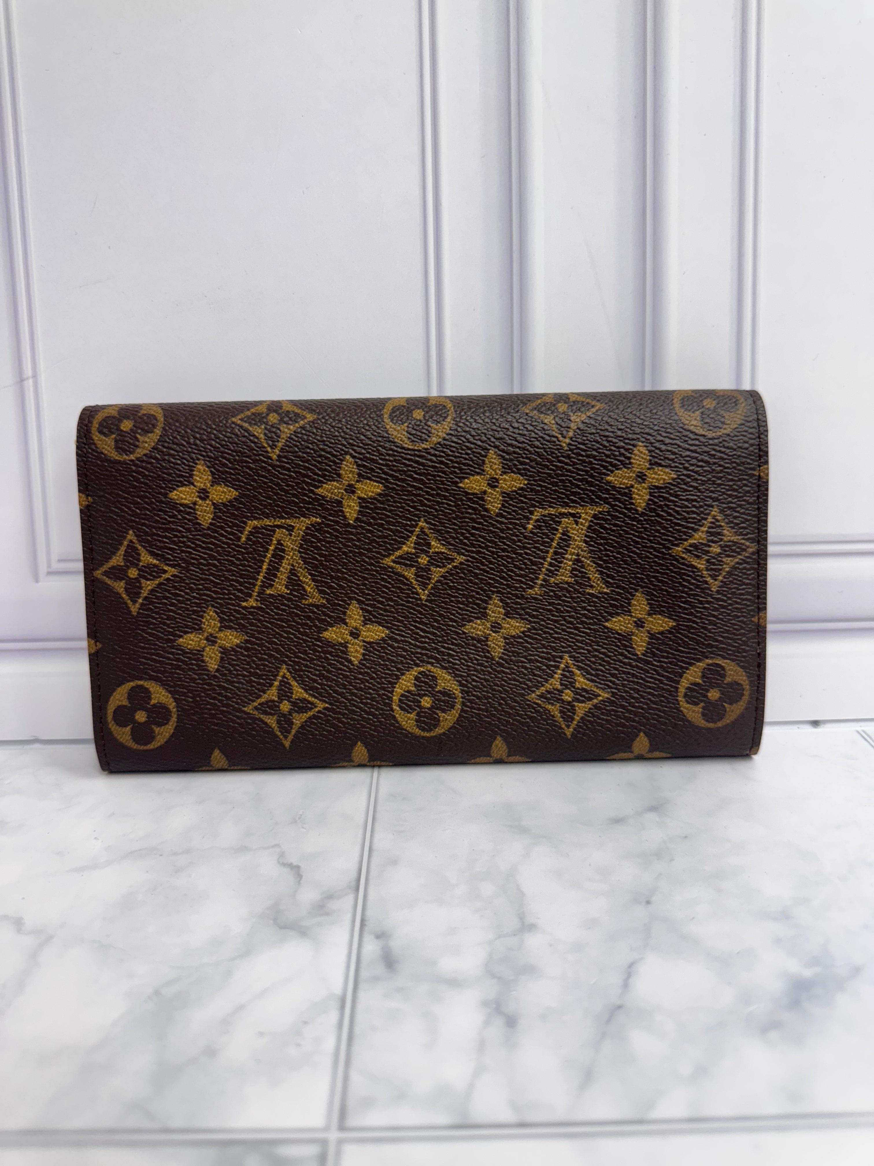 Louis Vuitton Monogram Sarah Long Wallet