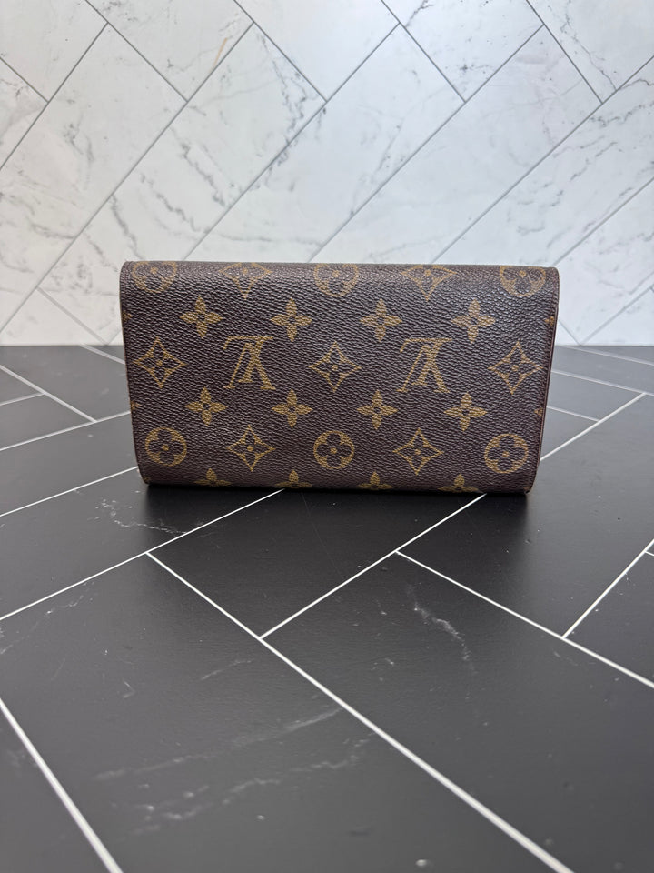 Louis Vuitton Monogram International Wallet