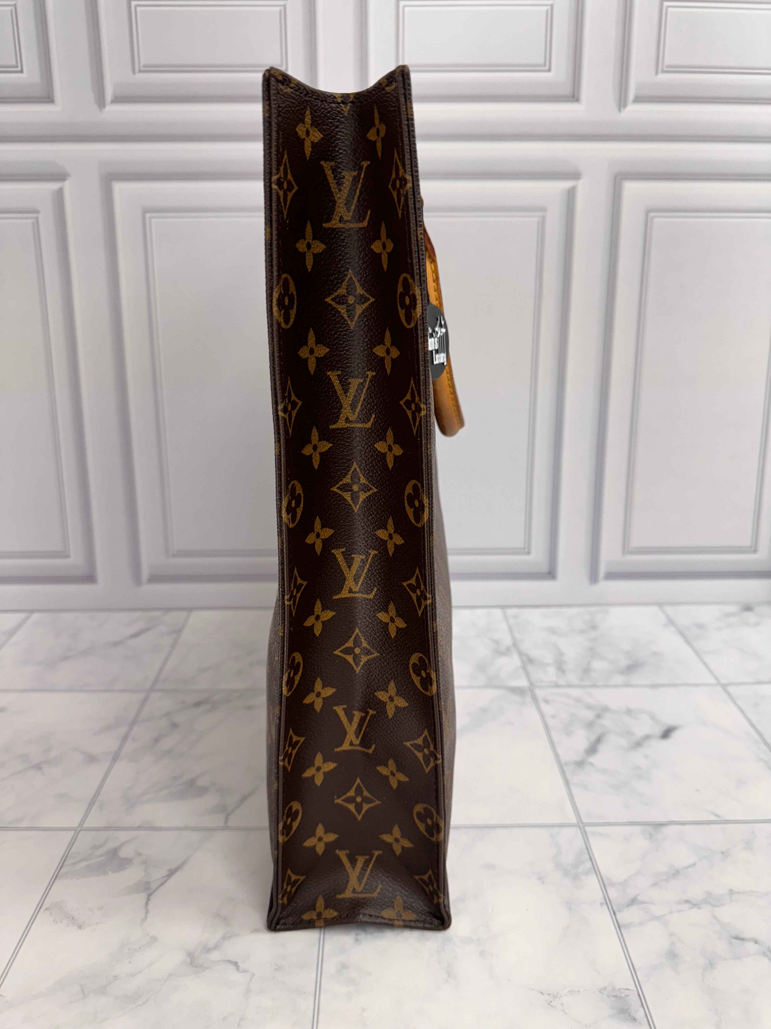 Louis Vuitton Monogram Sac Plat