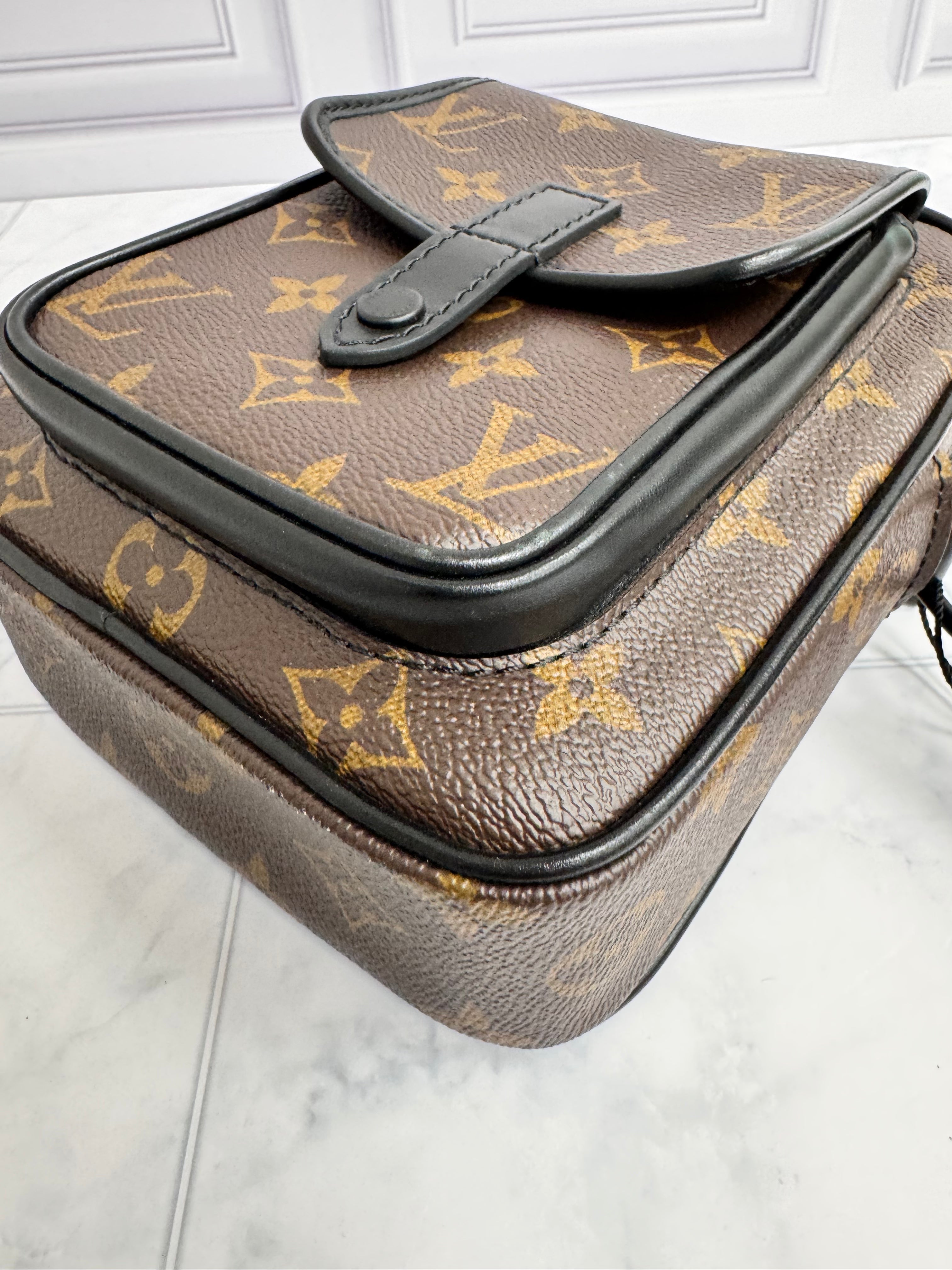 *DONS DROP* Louis Vuitton Monogram Macassar Christopher Wearable Wallet