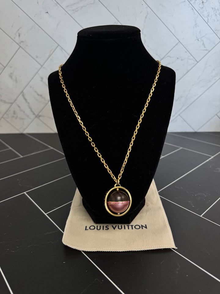 Louis Vuitton Pink & Gold Pandantif Magnetic Necklace