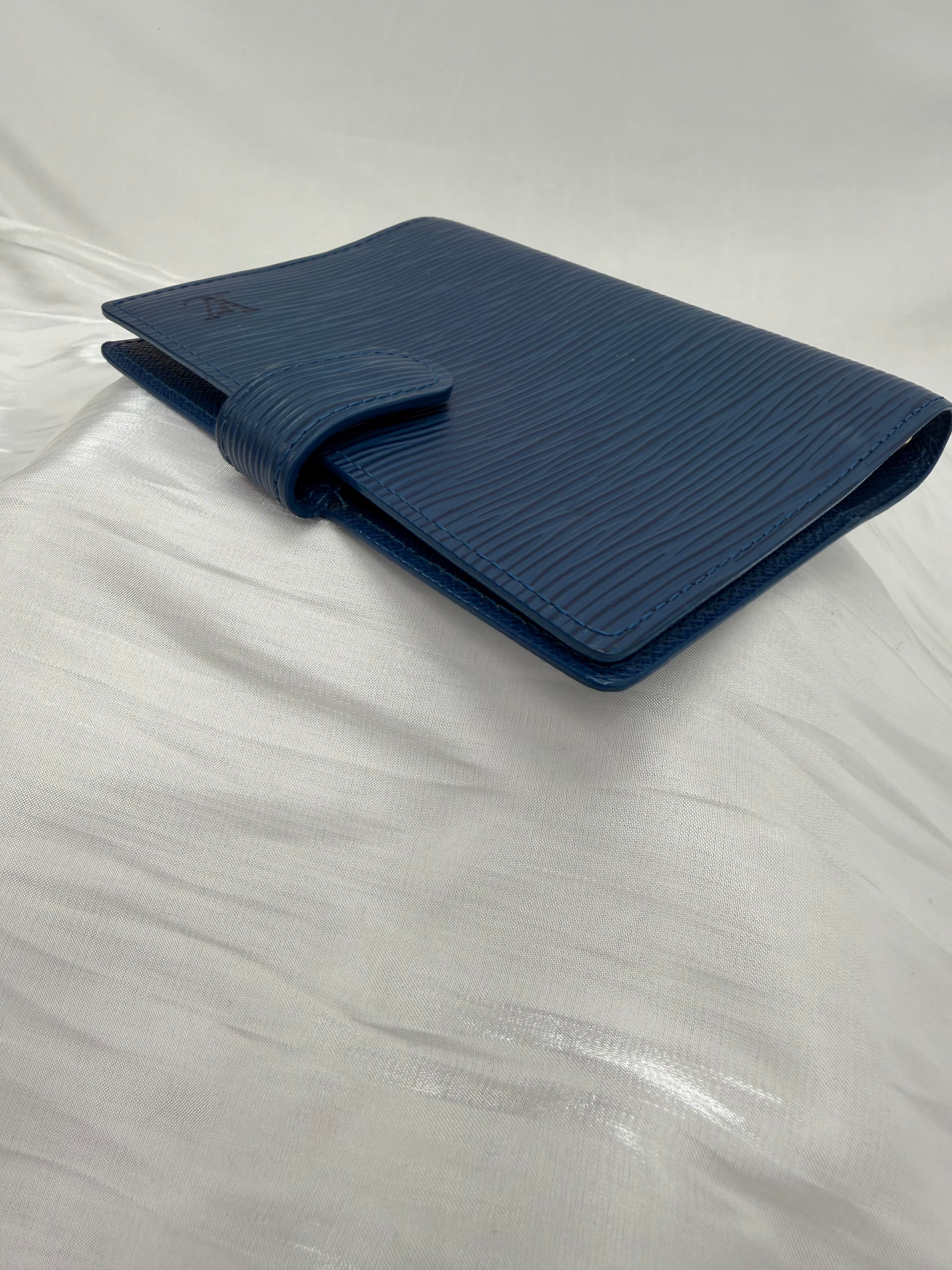 Louis Vuitton Blue Epi Leather Passport Agenda PM