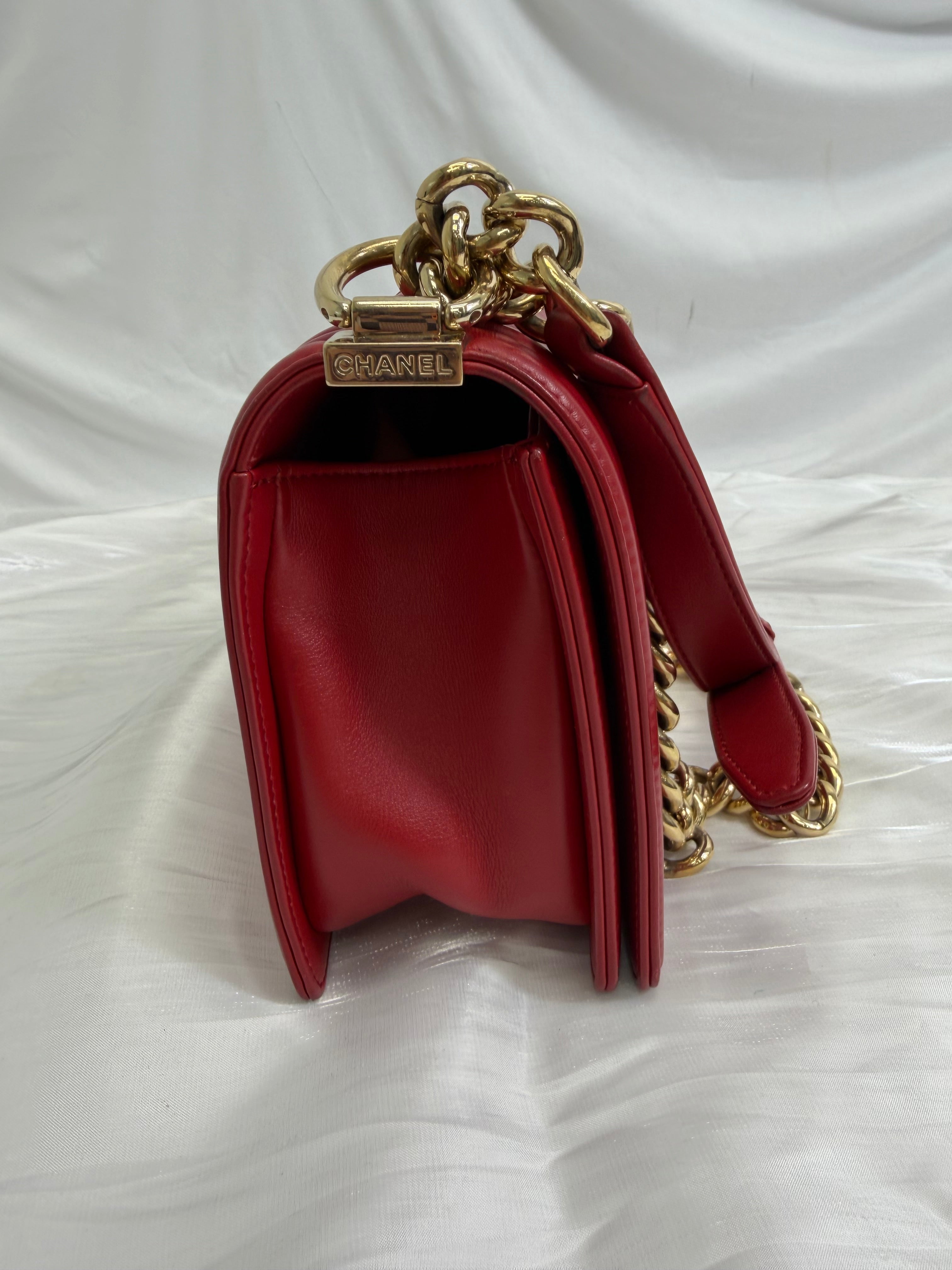 Chanel Red Chevron Quilted Calfskin Medium Boy Bag