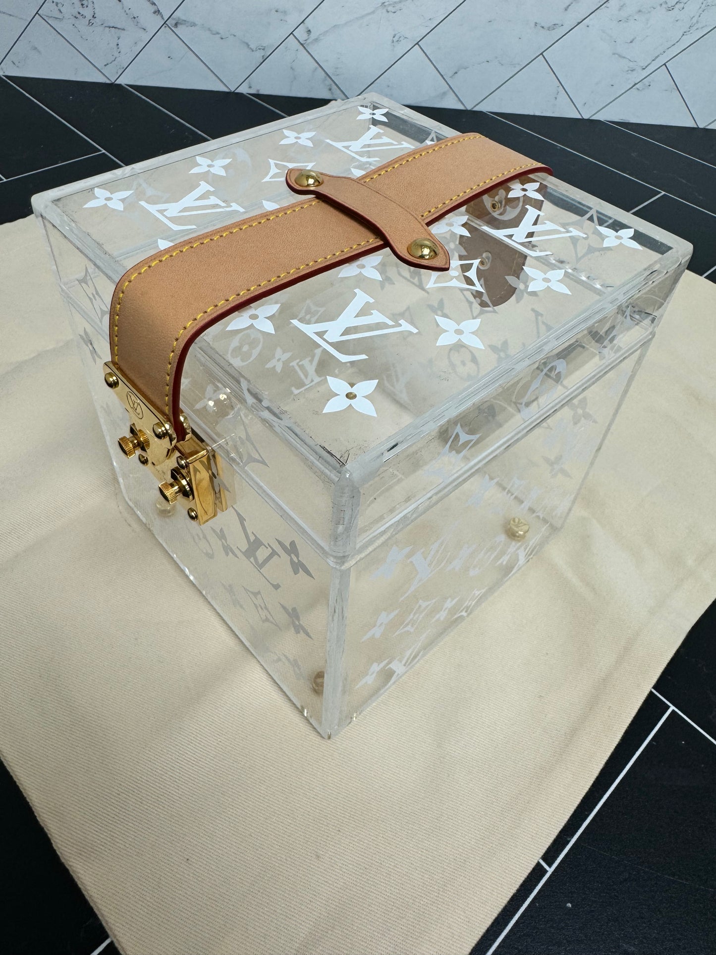 Louis Vuitton Scott Boite Monogram Clear Acrylic Case