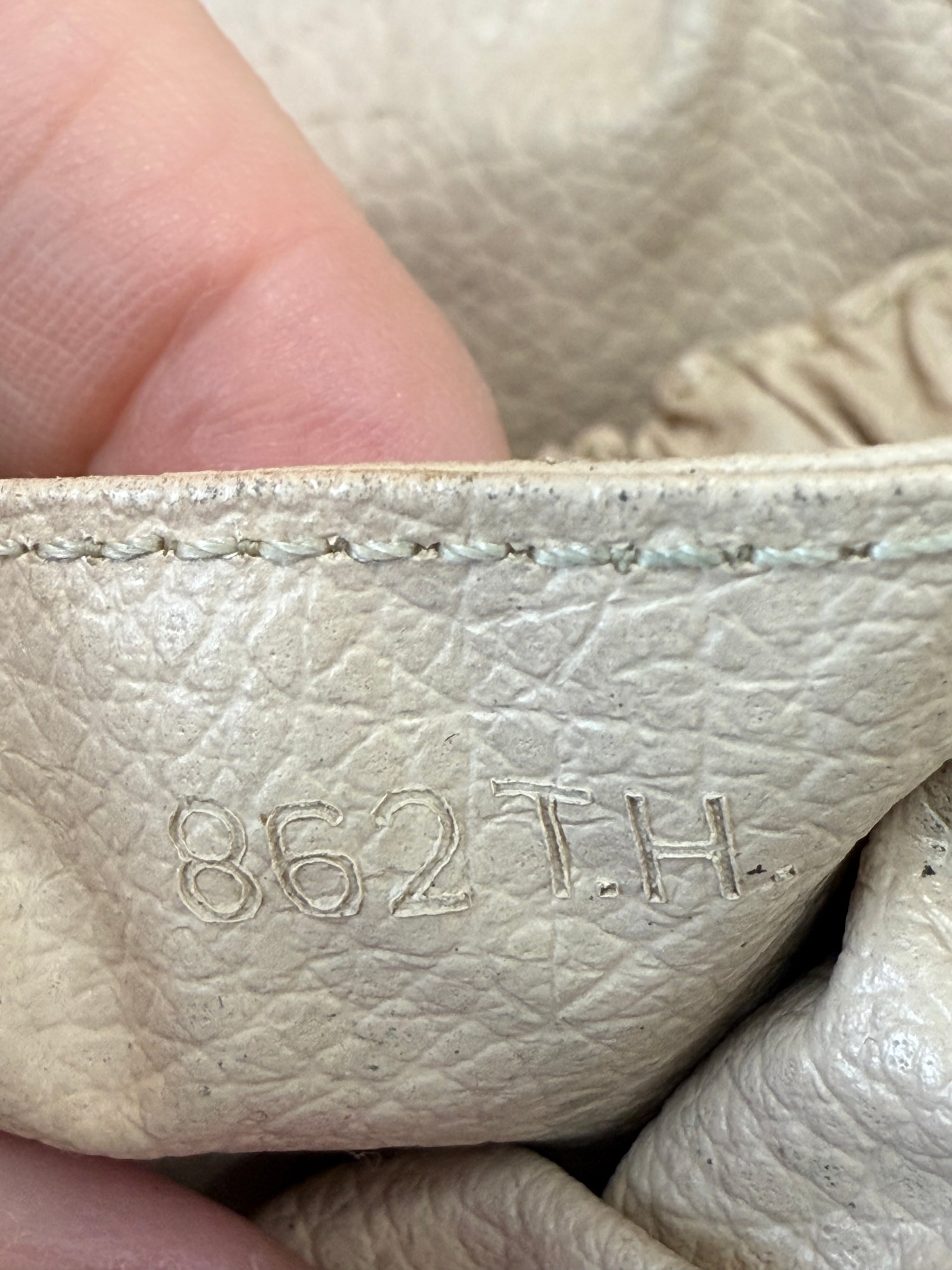 Louis Vuitton Monogram Toiletries 23 Pouch