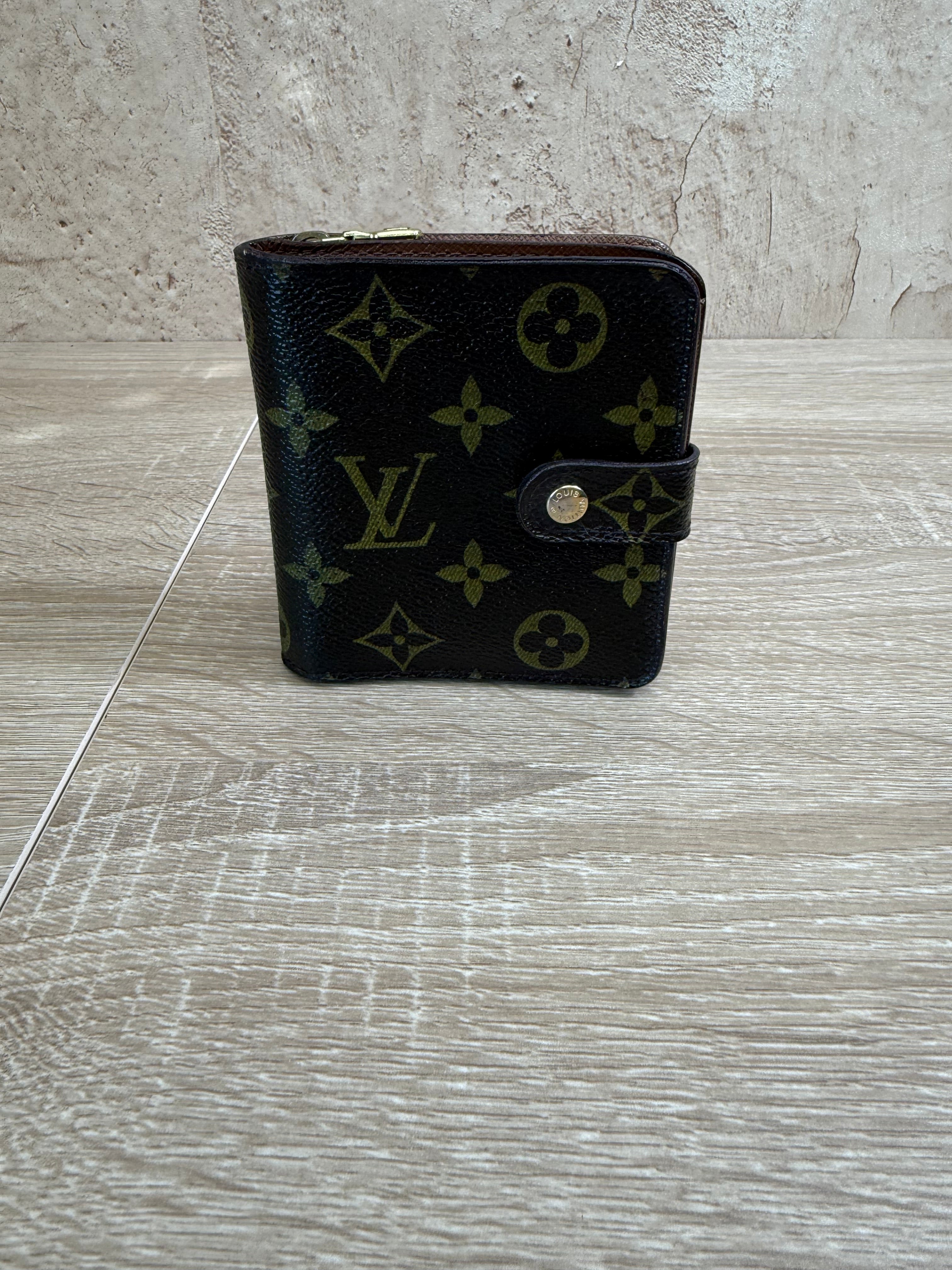 Louis Vuitton Monogram Zippy Compact Wallet