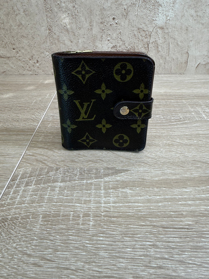 Louis Vuitton Monogram Zippy Compact Wallet