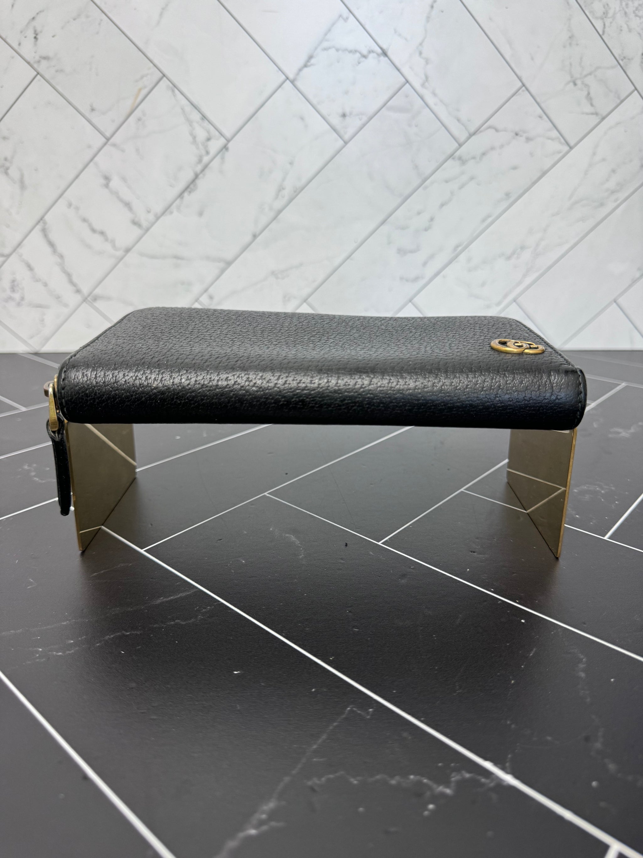 Gucci Black Leather Marmont Zippy Wallet