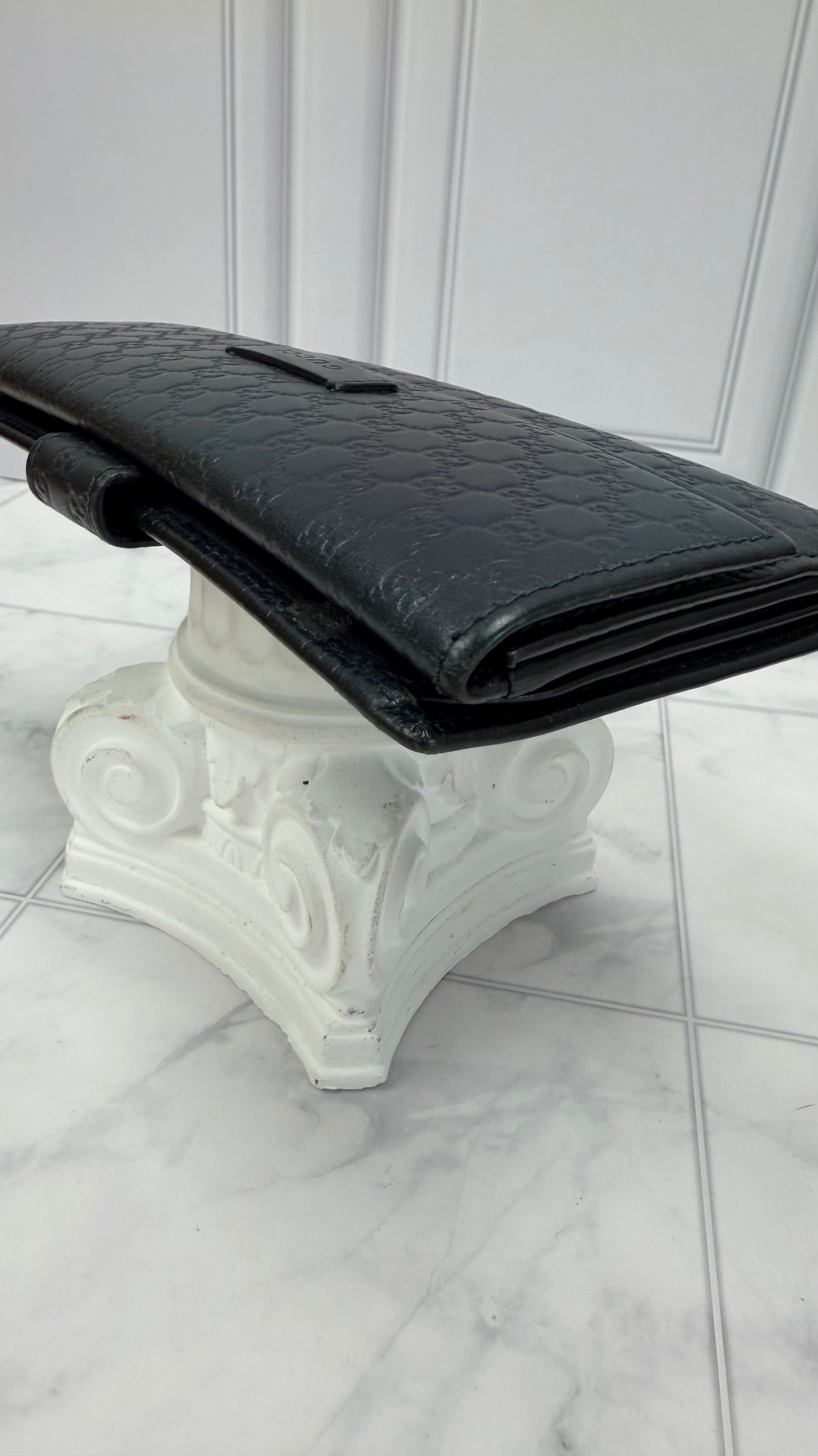 *DONS DROP* Gucci Dark Navy Microguccissima Leather Long Wallet
