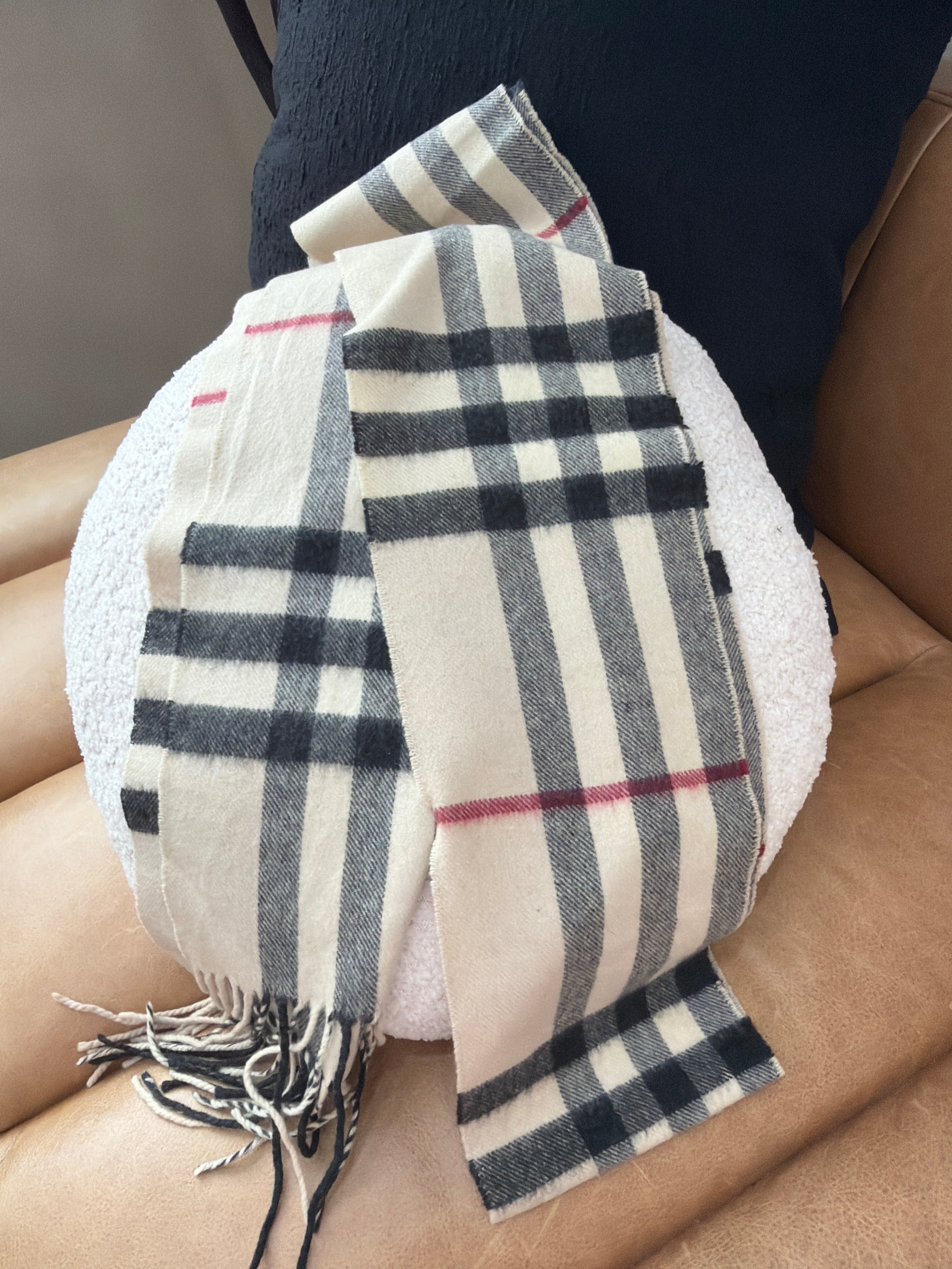 Burberry Vintage Light Tan And Black Novacheck Cashmere Scarf