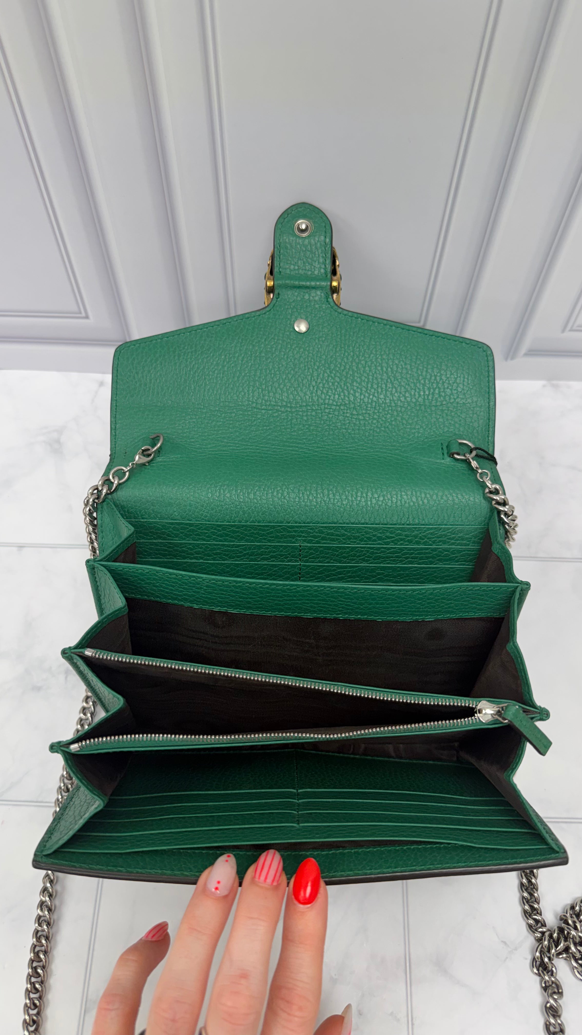 *DONS DROP* Gucci Green Pebbled Leather Dionysus Chain Wallet