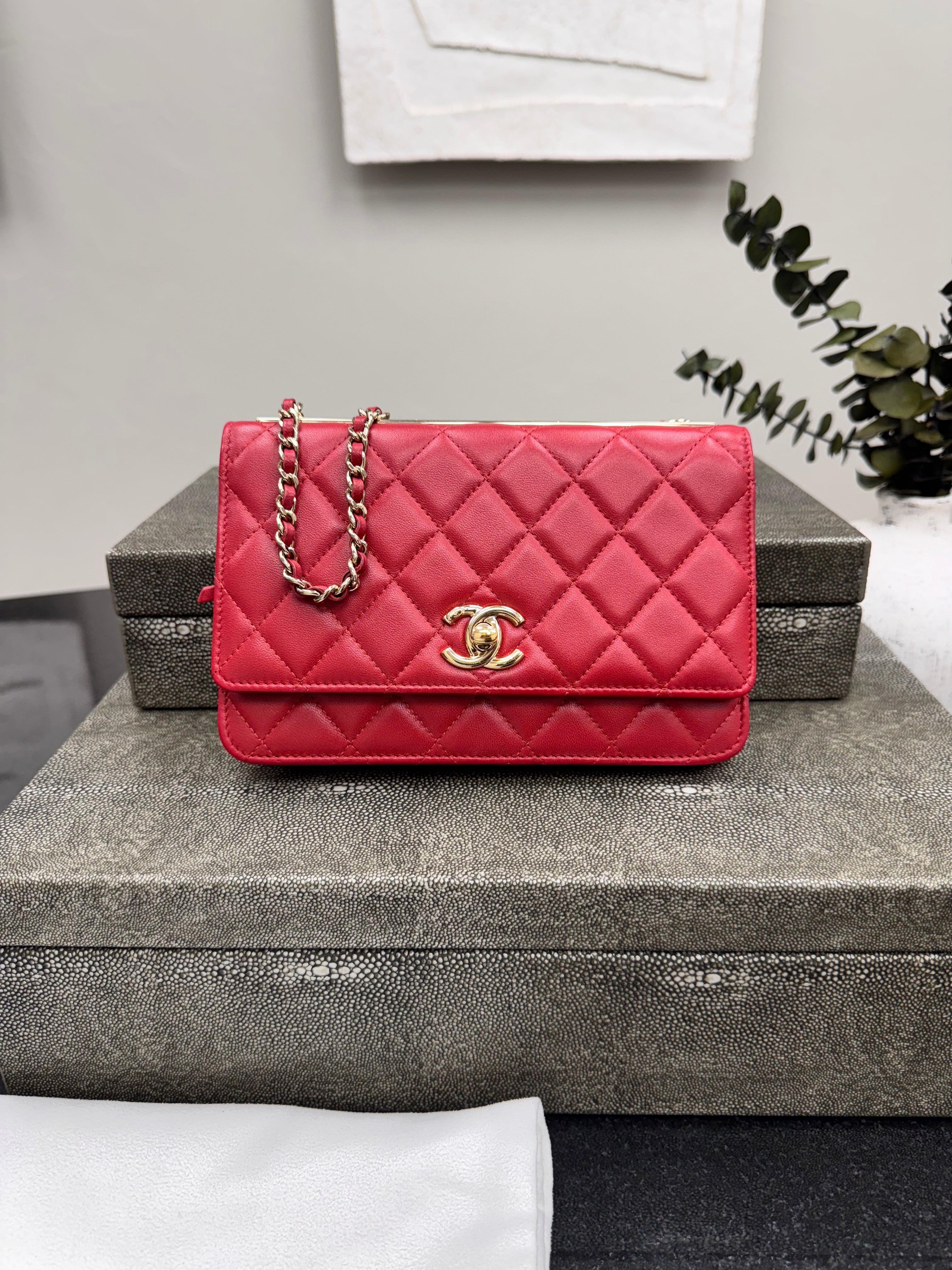 LIKE NEW - Chanel Red Quilted Leather Trendy Wallet On A Chain