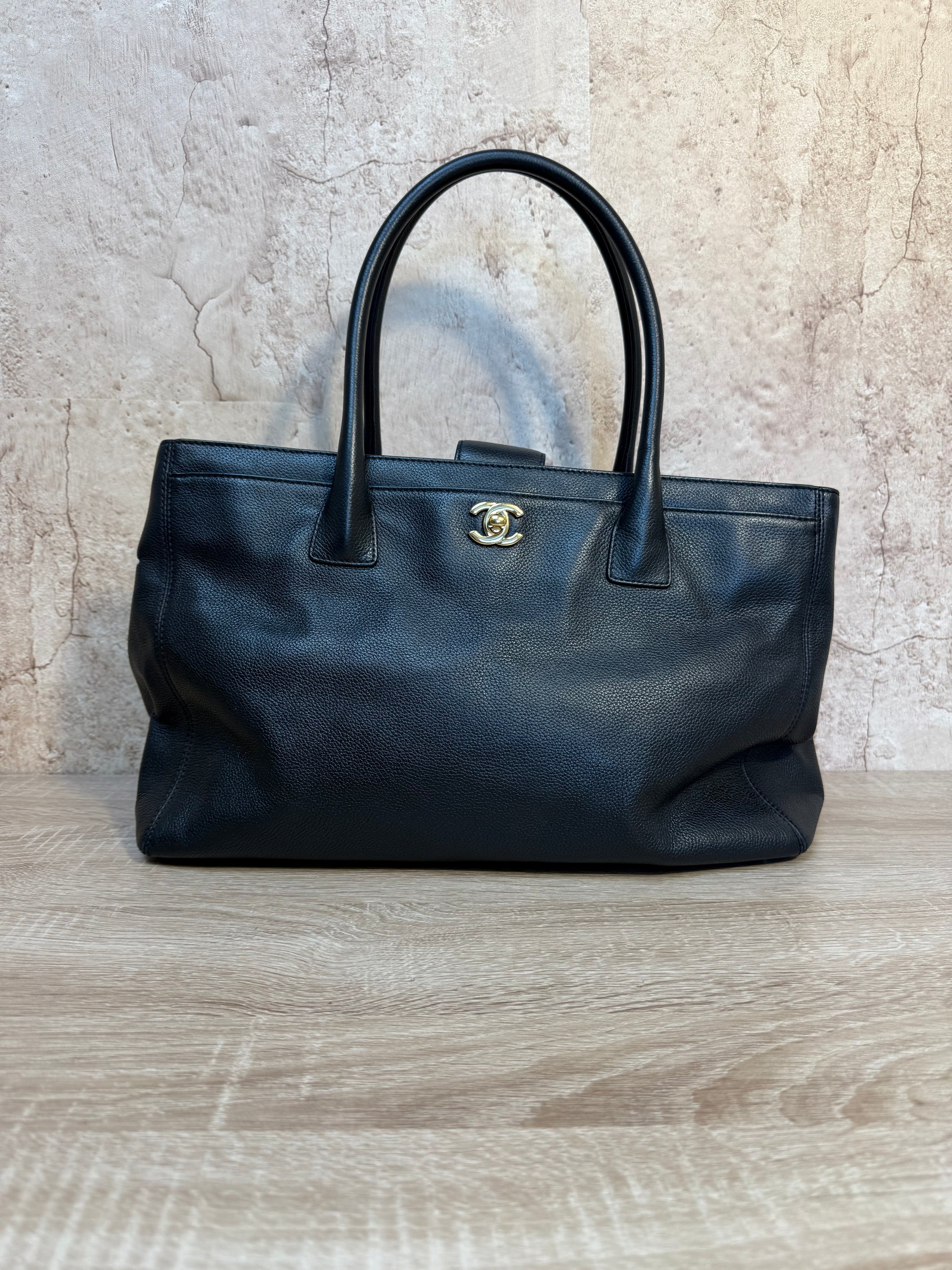 Chanel Black Leather Shoulder Tote