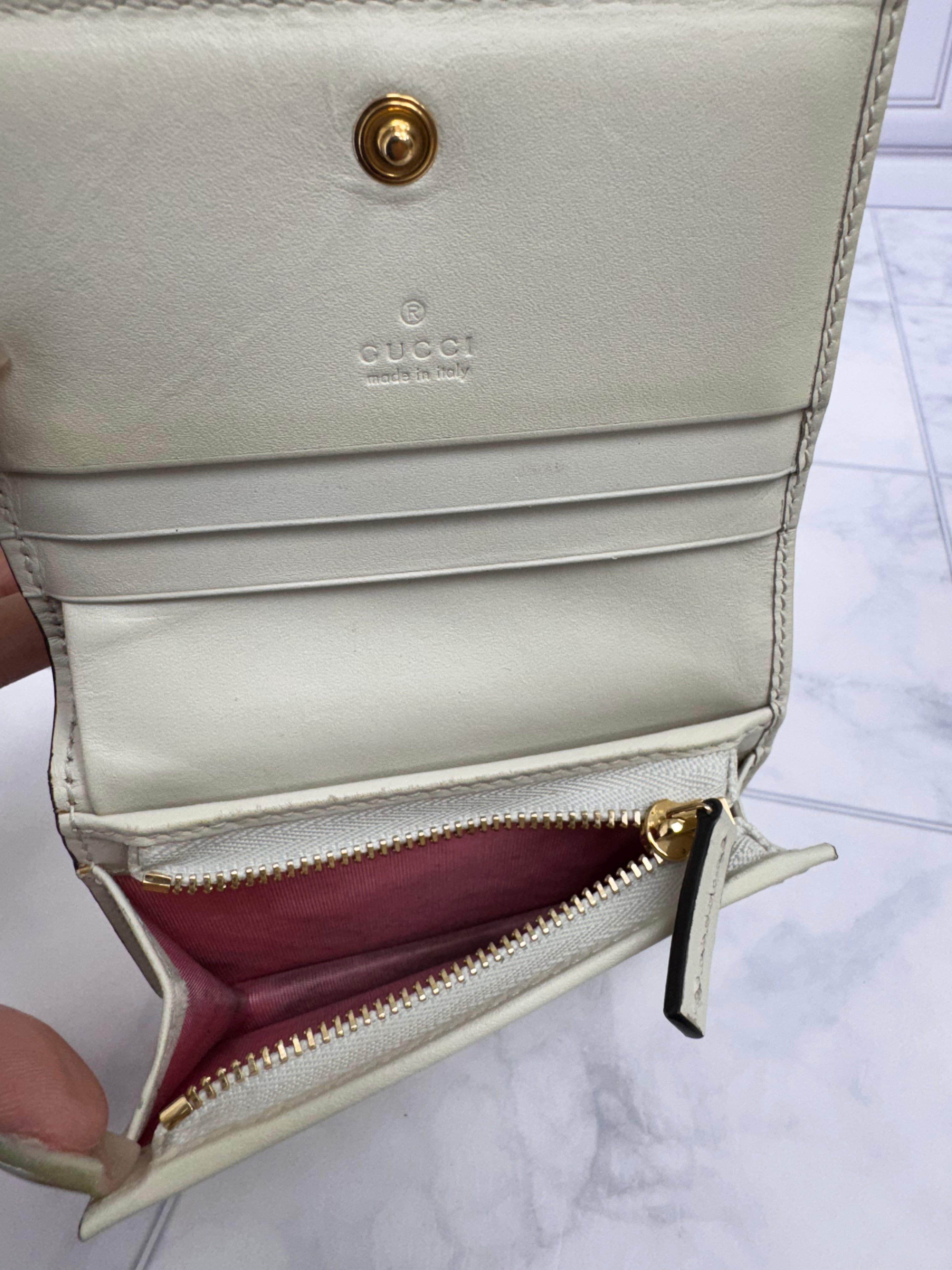 Gucci GG Supreme Canvas Apple Print Compact Wallet
