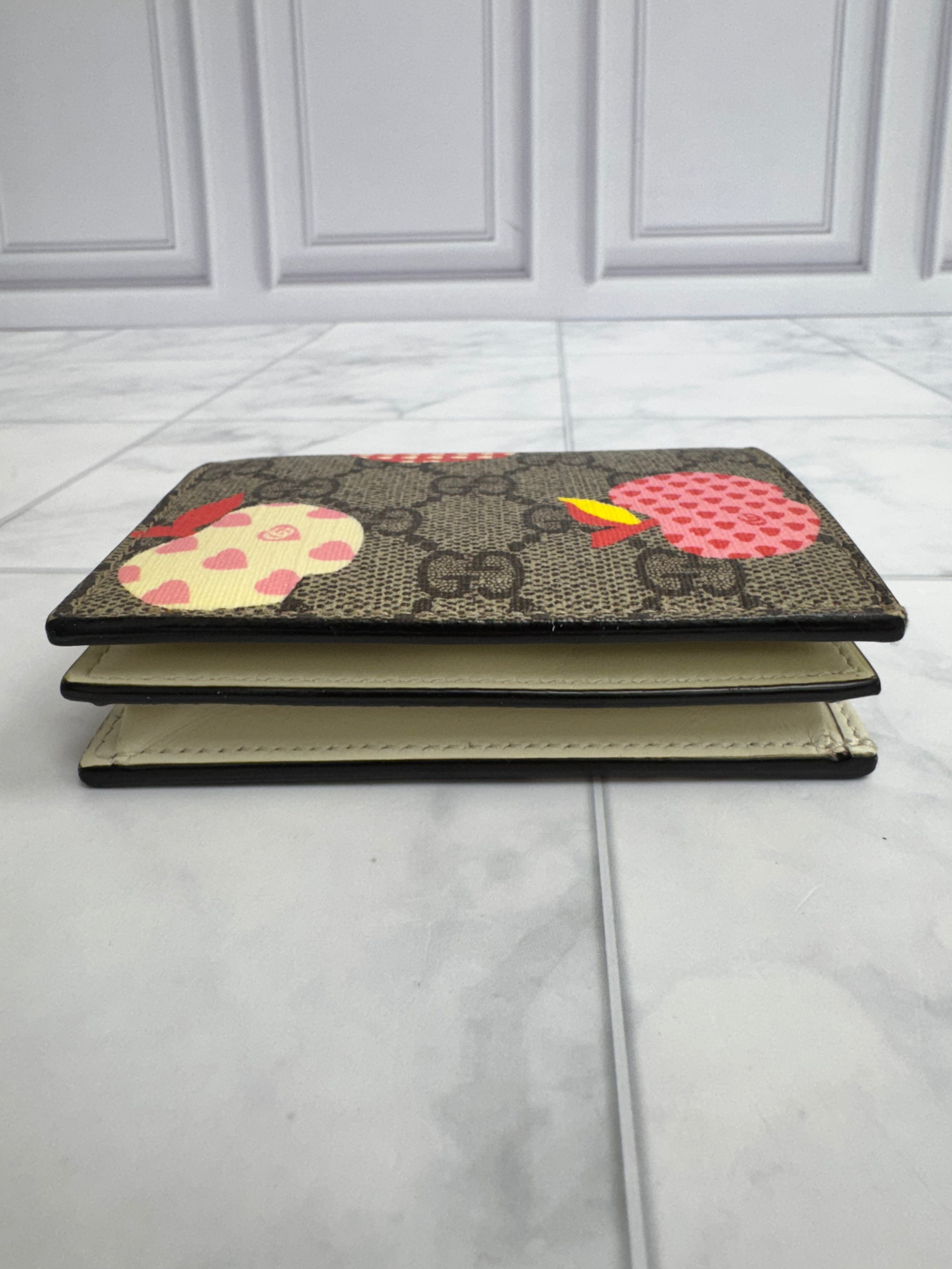 Gucci GG Supreme Canvas Apple Print Compact Wallet