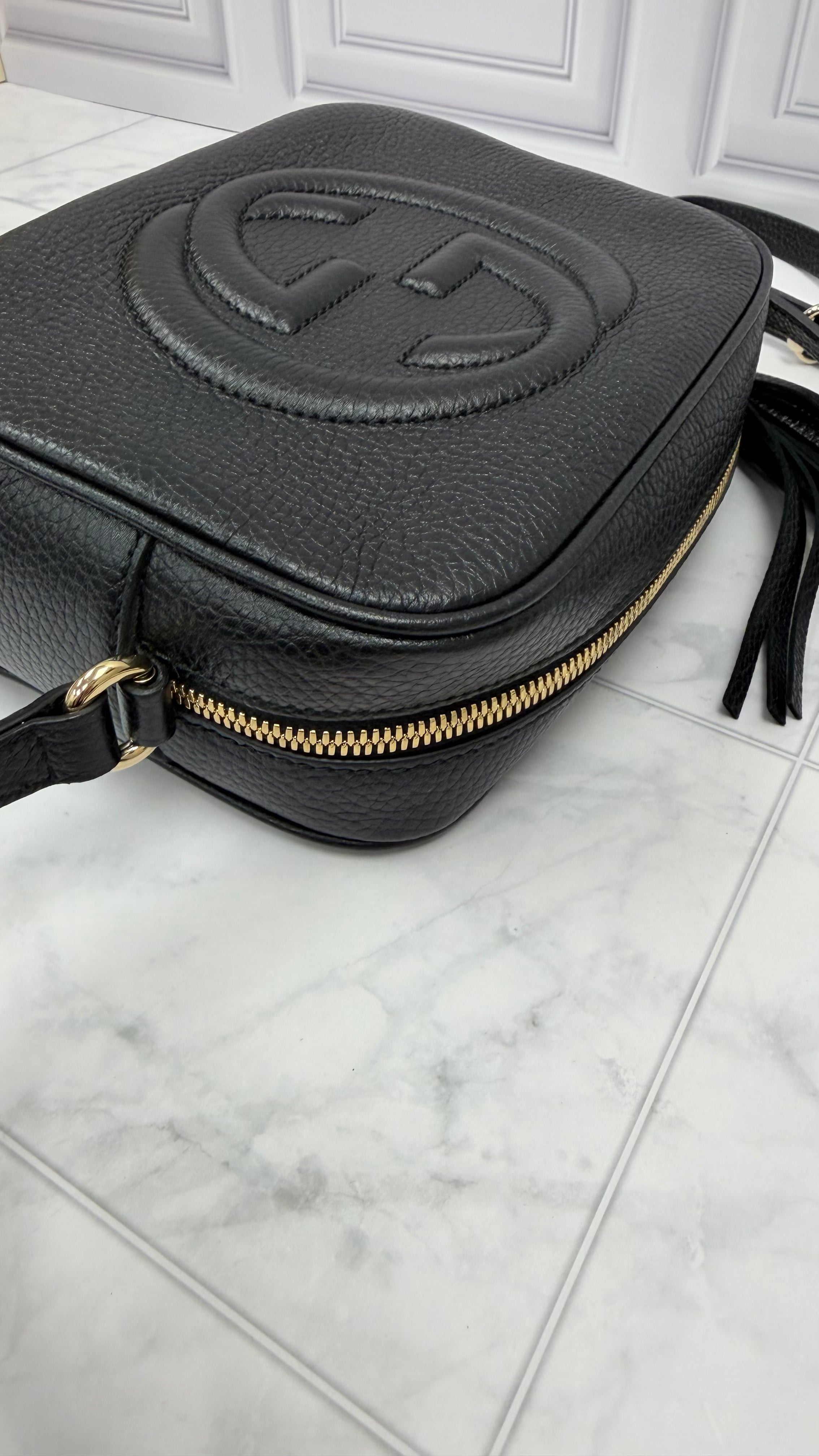 *DONS DROP* Gucci Black Pebbled Leather Soho Disco Small Camera Bag