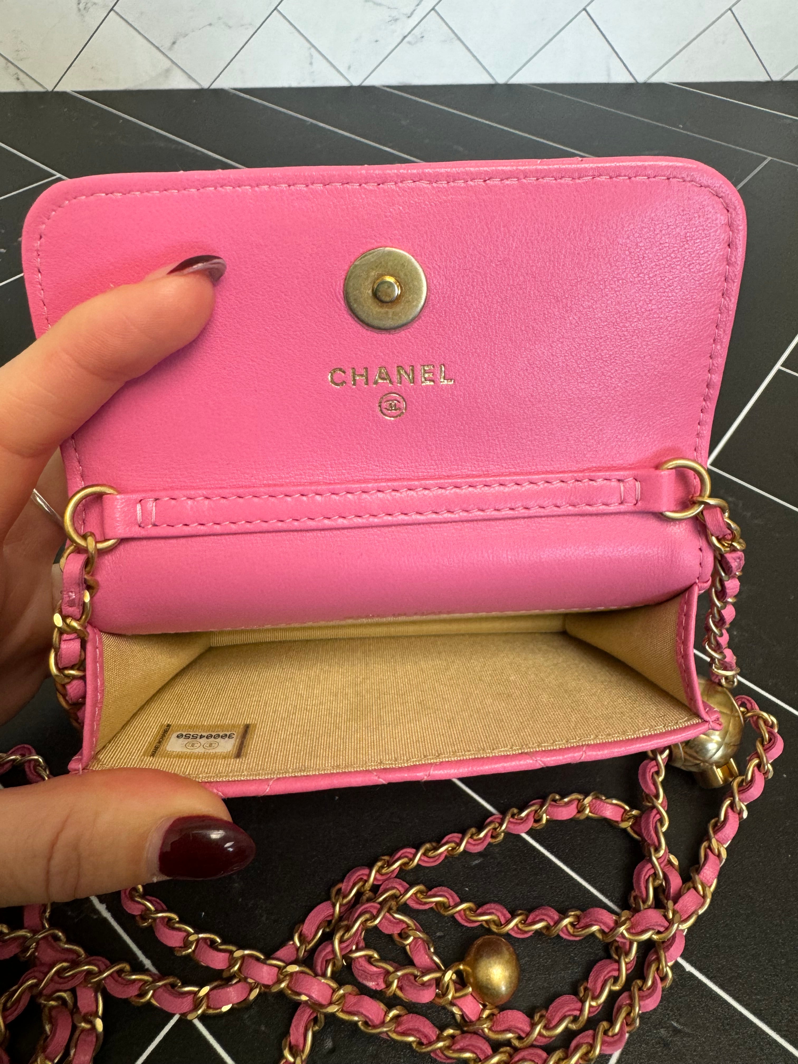 BRAND NEW Chanel Pink Quilted Lambskin Mini Pearl Crush Flap Clutch with Chain