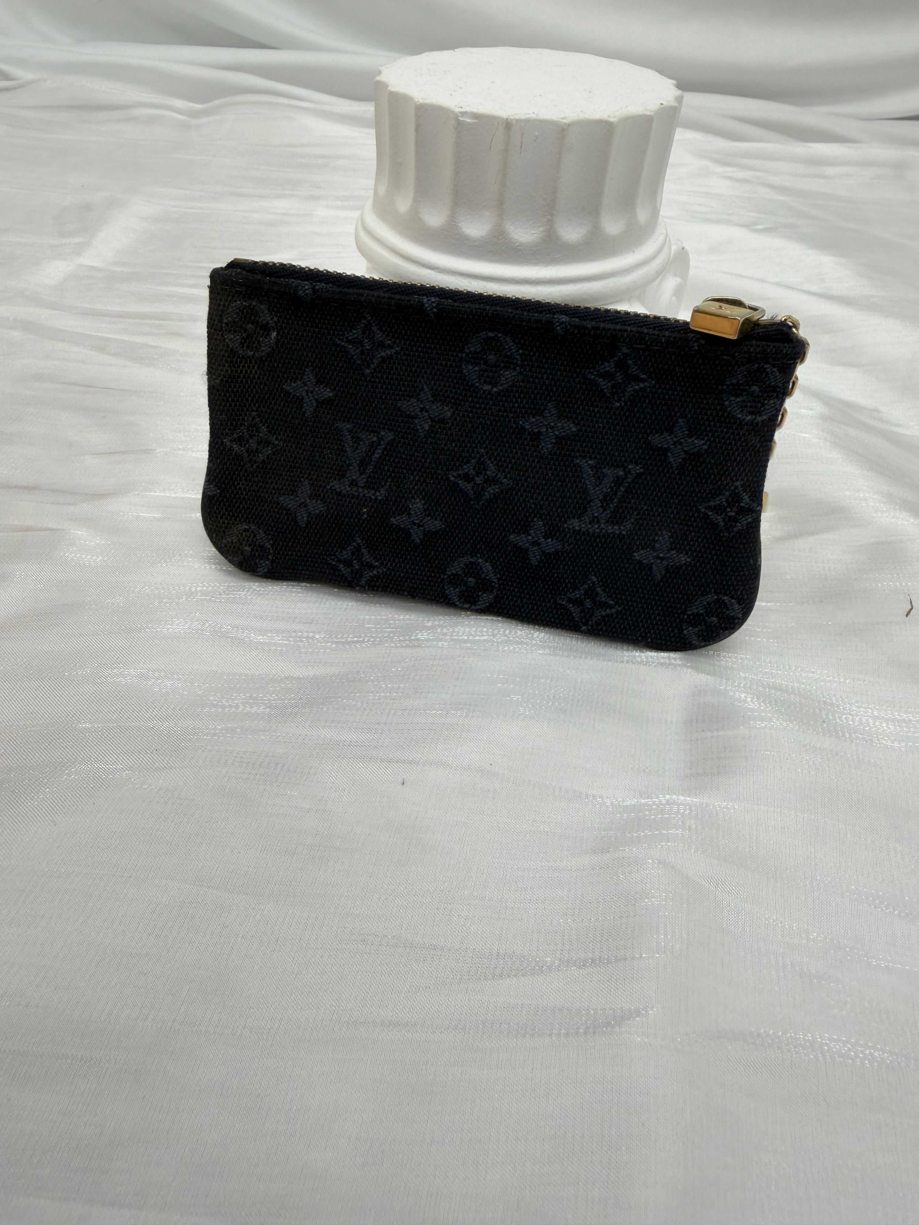 Louis Vuitton Navy Blue Mini Lin Key Cles