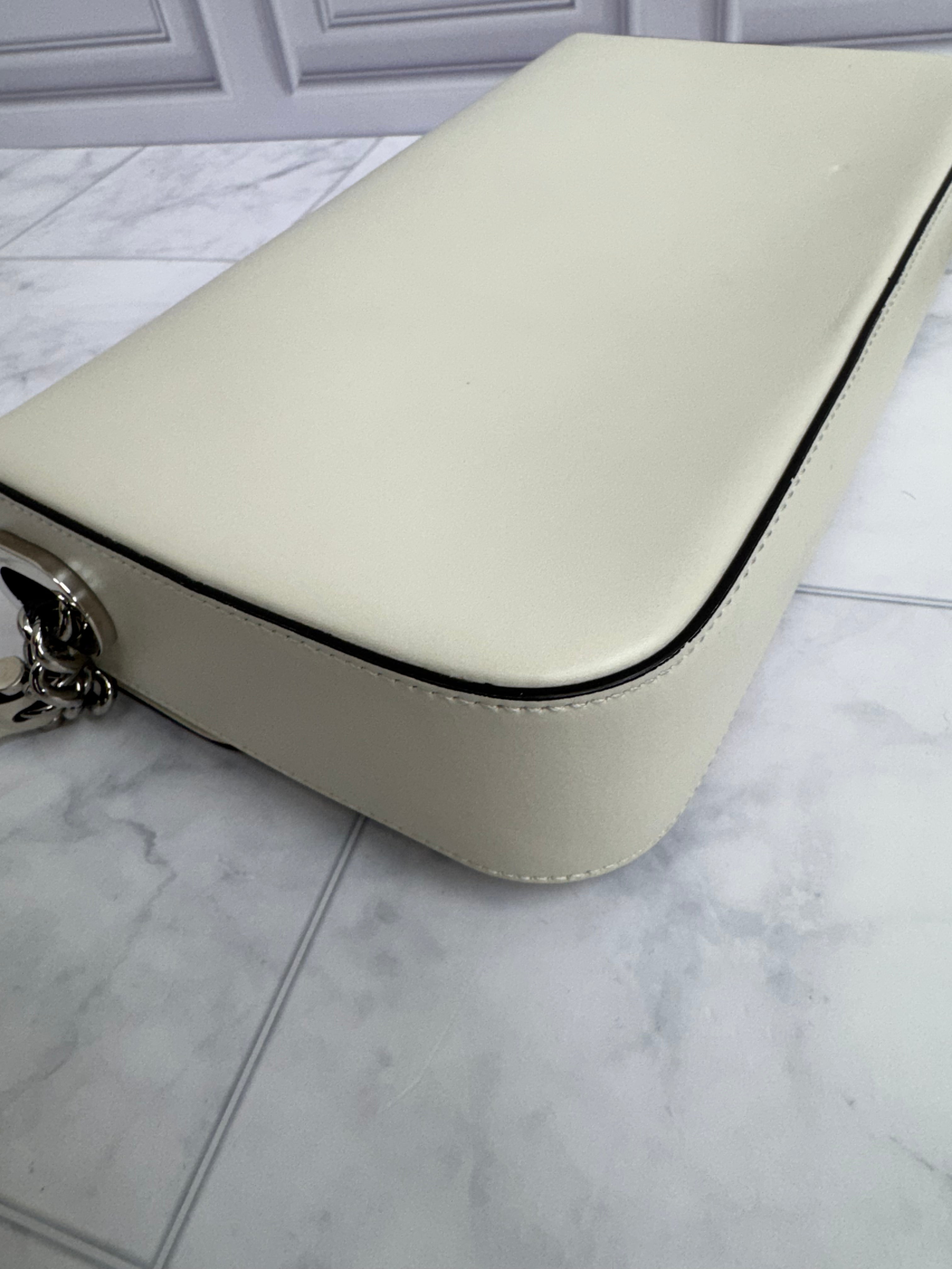 *DONS DROP* Gucci White Leather Petite GG Crossbody Bag