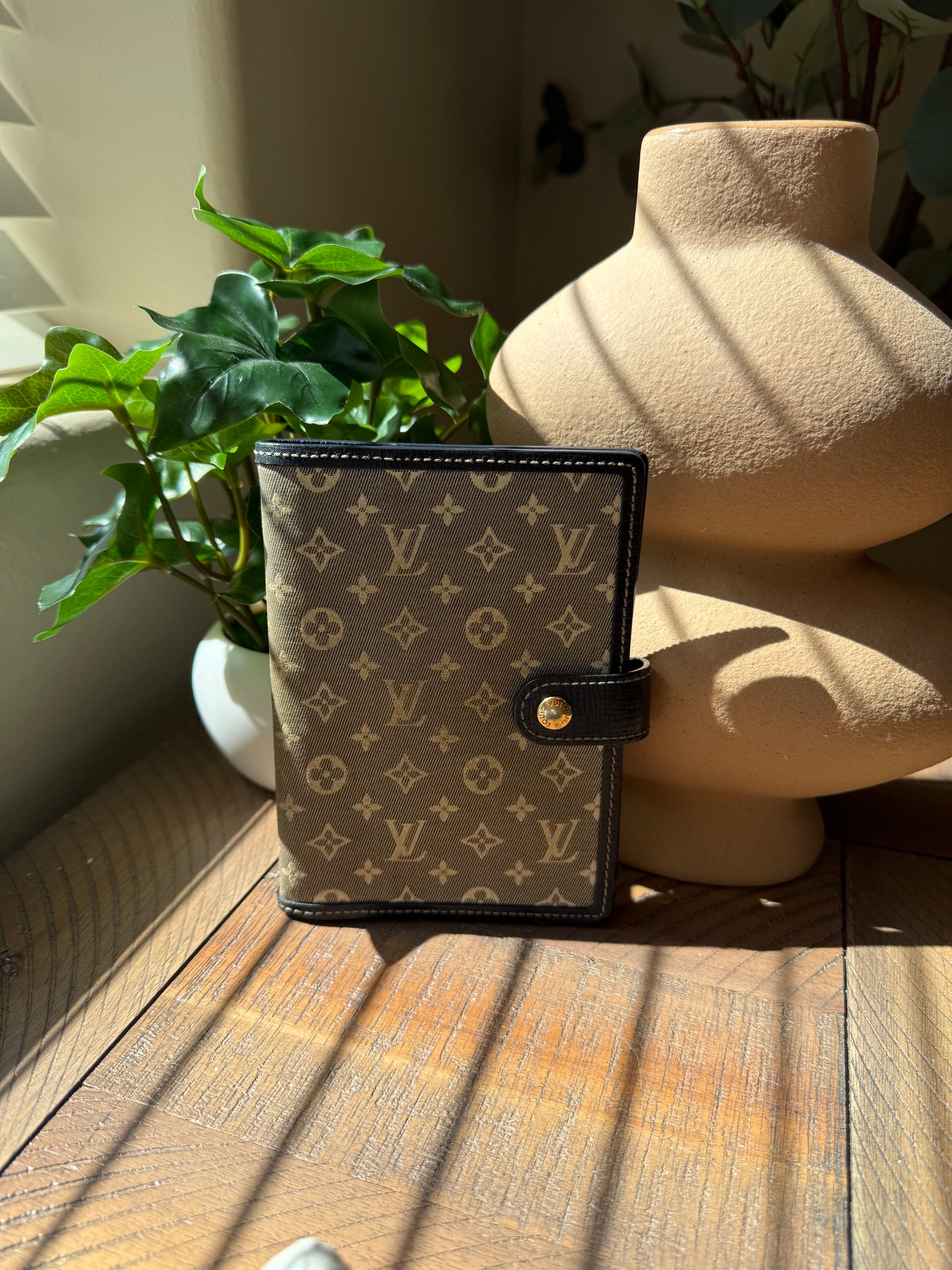 Louis Vuitton Navy Blue Mini Lin Agenda Passport Holder PM