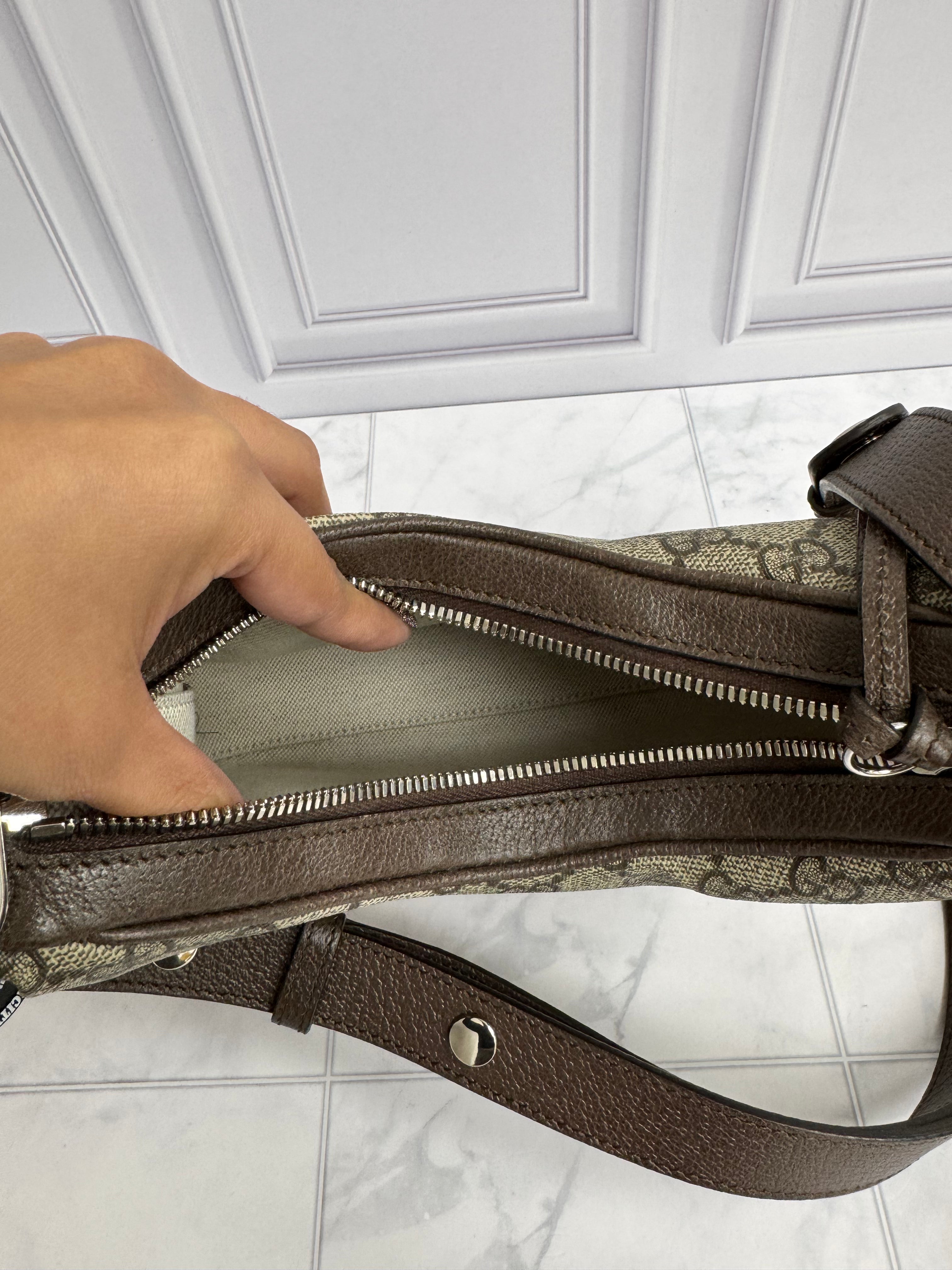 *DONS DROP* Gucci GG Supreme Canvas Attache Shoulder Bag