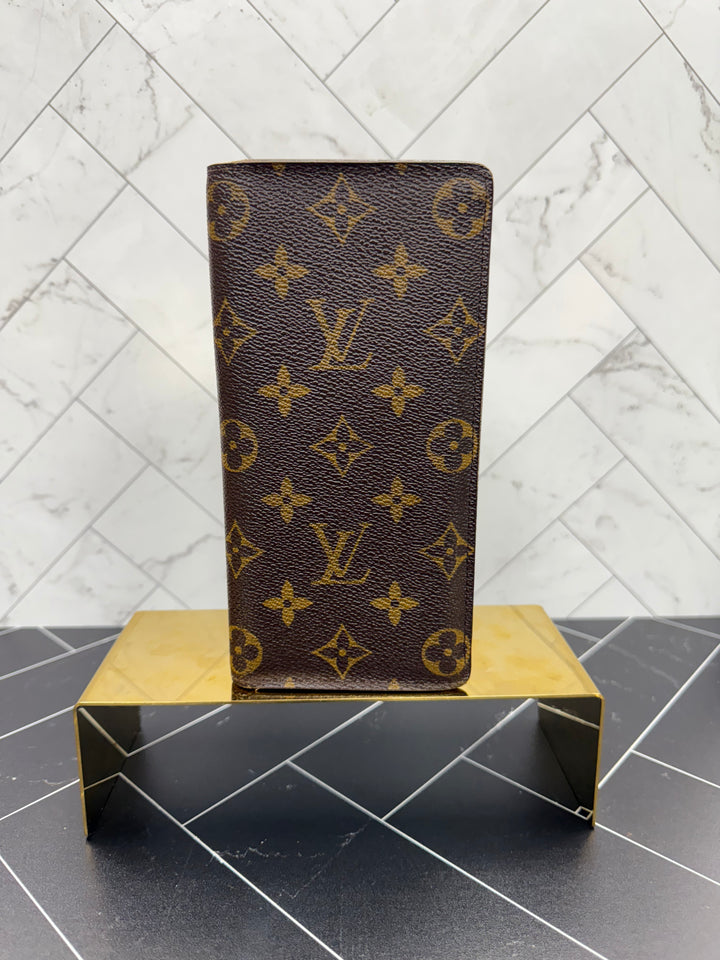 Louis Vuitton Monogram Brazza Wallet