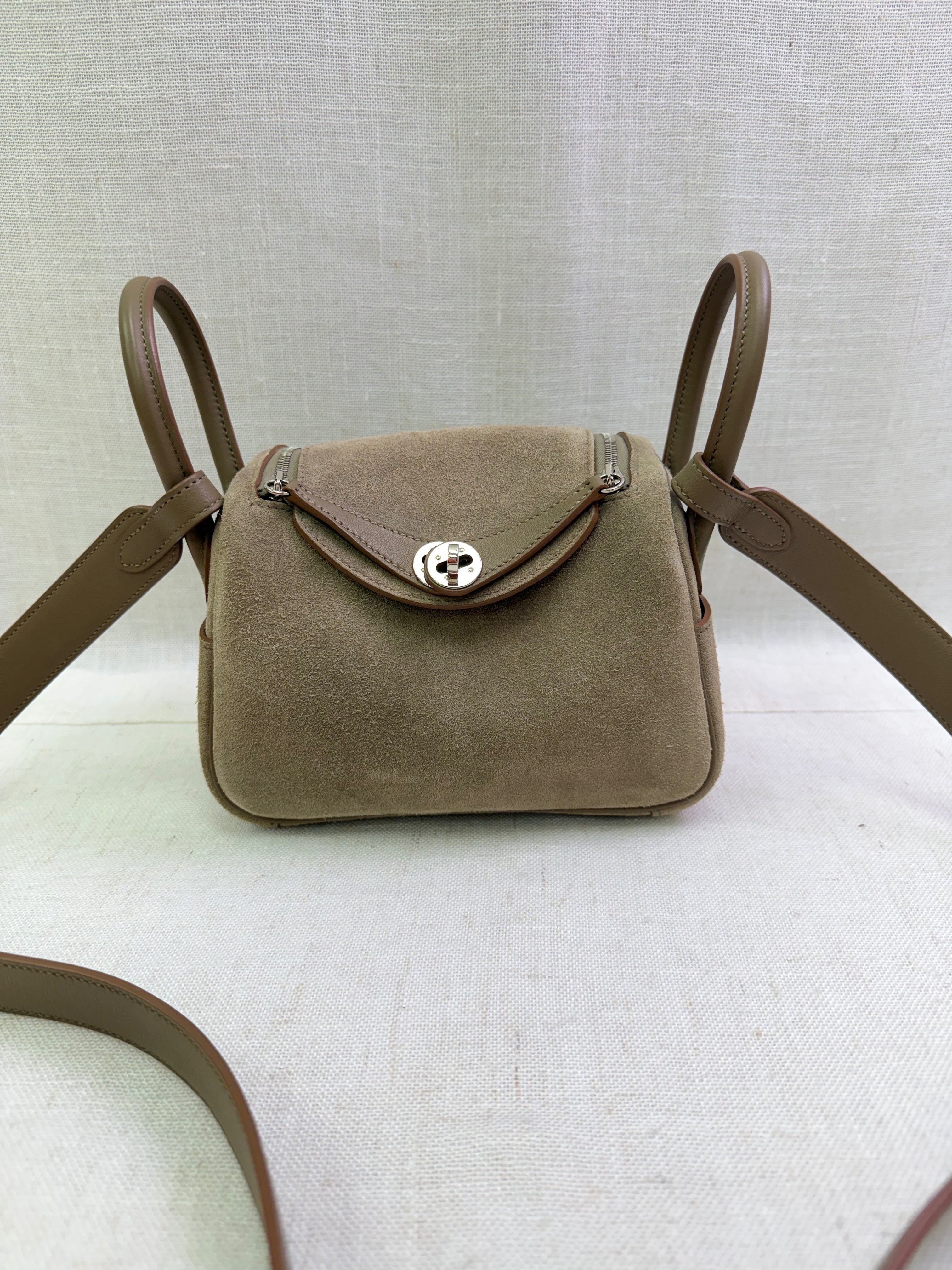 Hermes Gris Caillou Suede & Etoupe Swift Leather Mini Lindy 20 Bag