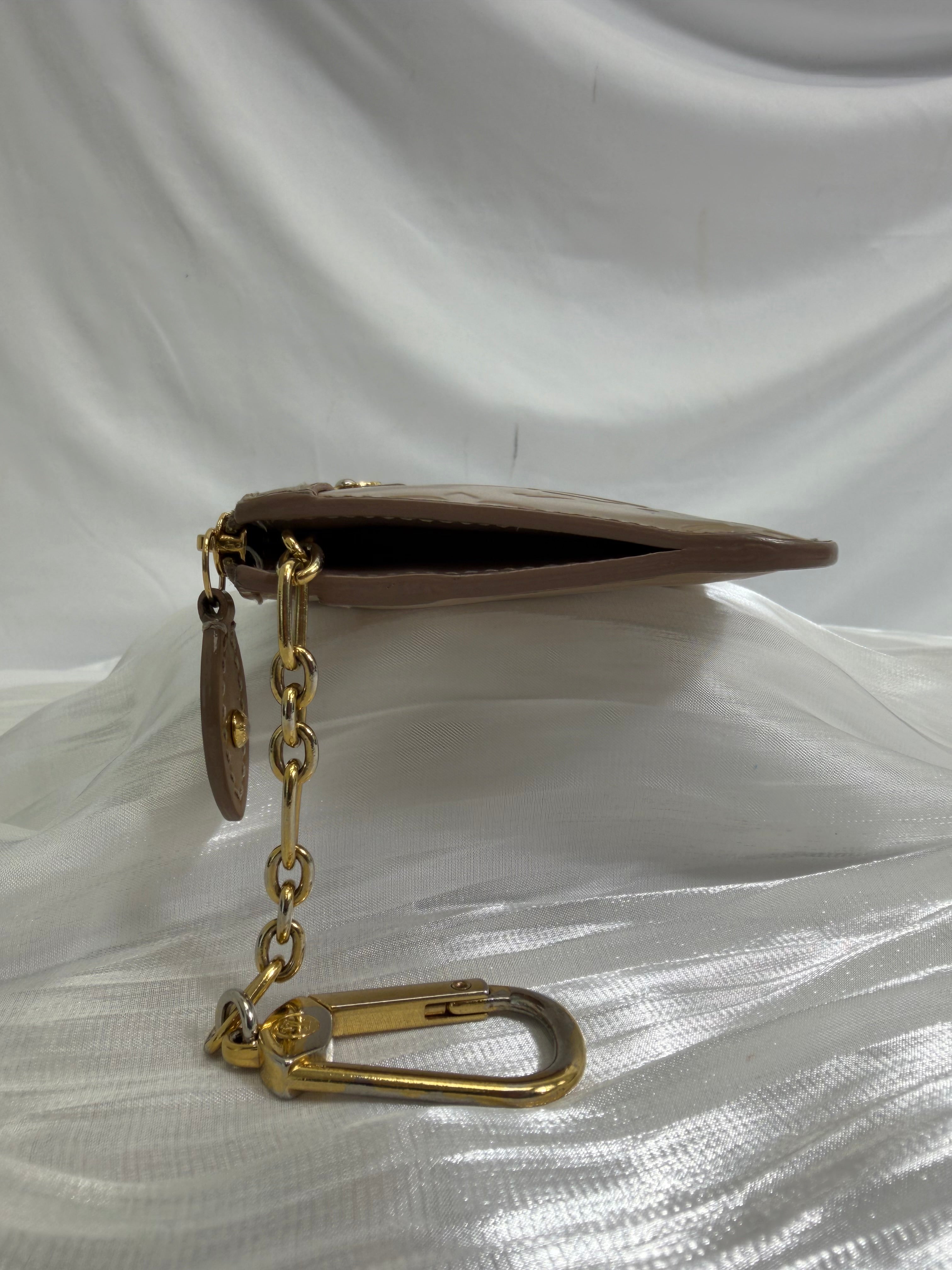 Louis Vuitton Bronze Vernis Pochette Cles