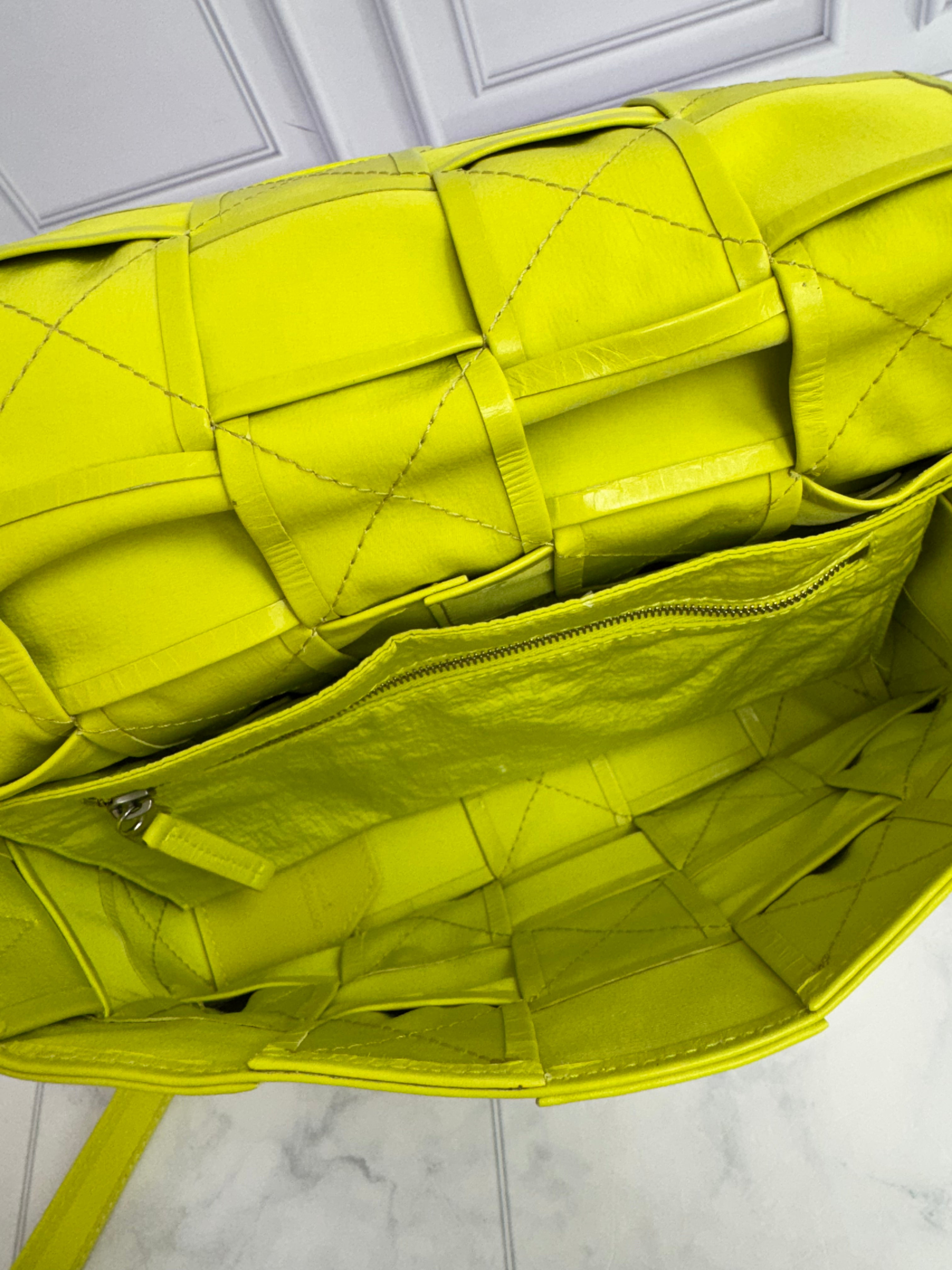 Bottega Veneta Acid Kiwi Maxi Intrecciato Leather Cassette Crossbody Bag