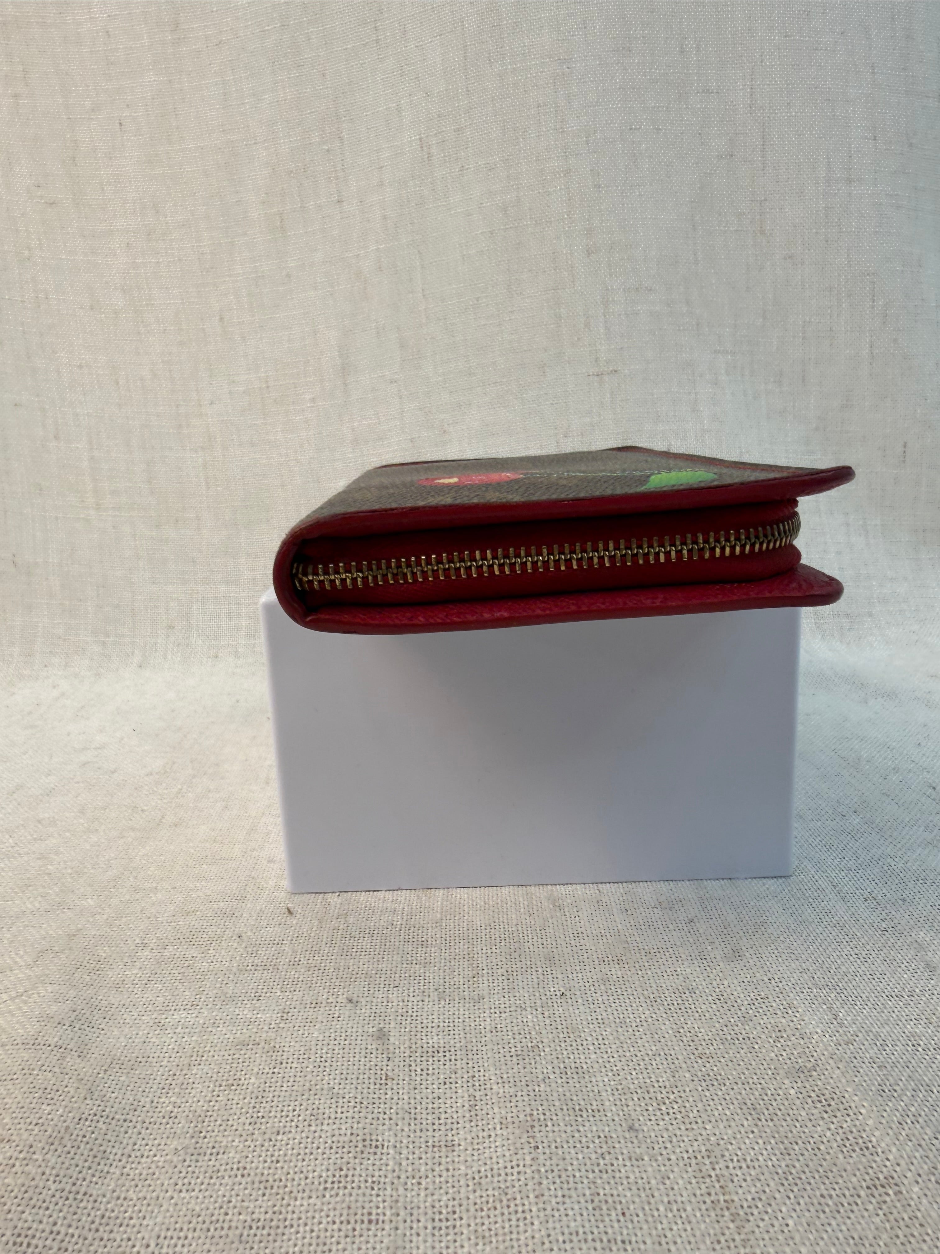 LIKE NEW Louis Vuitton Monogram Cherry Zippy Wallet