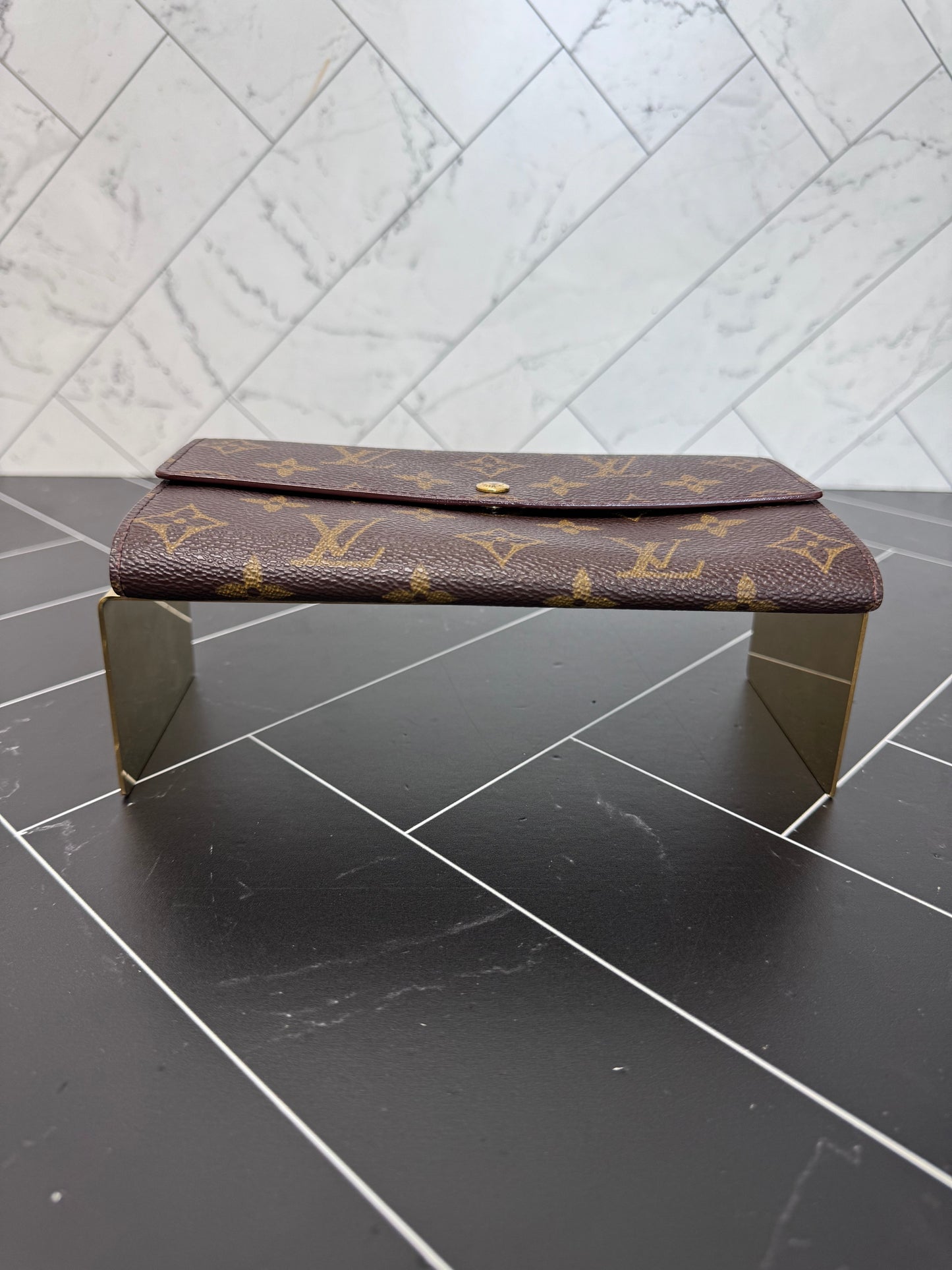 Louis Vuitton Monogram Sarah Wallet