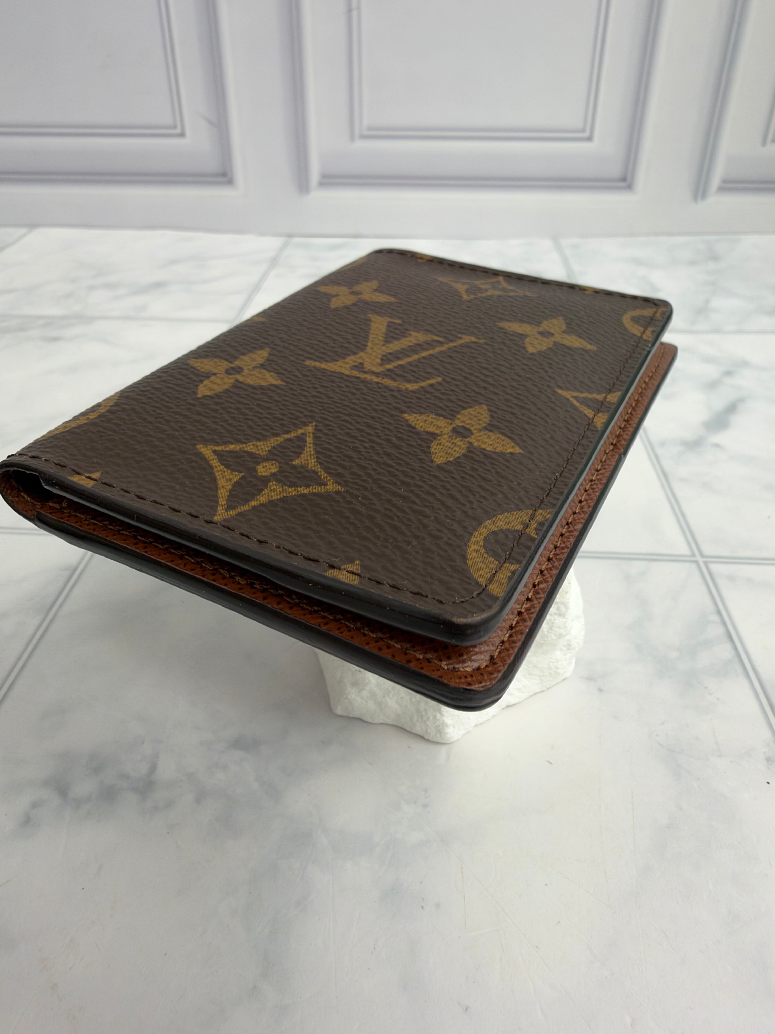 BRAND NEW - Louis Vuitton Monogram Pocket Organizer