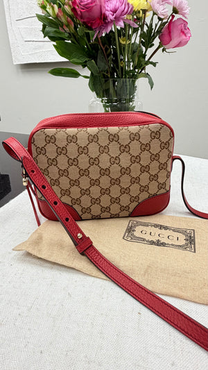 *DONS DROP* Gucci GG Canvas & Red Leather Bree Camera Bag