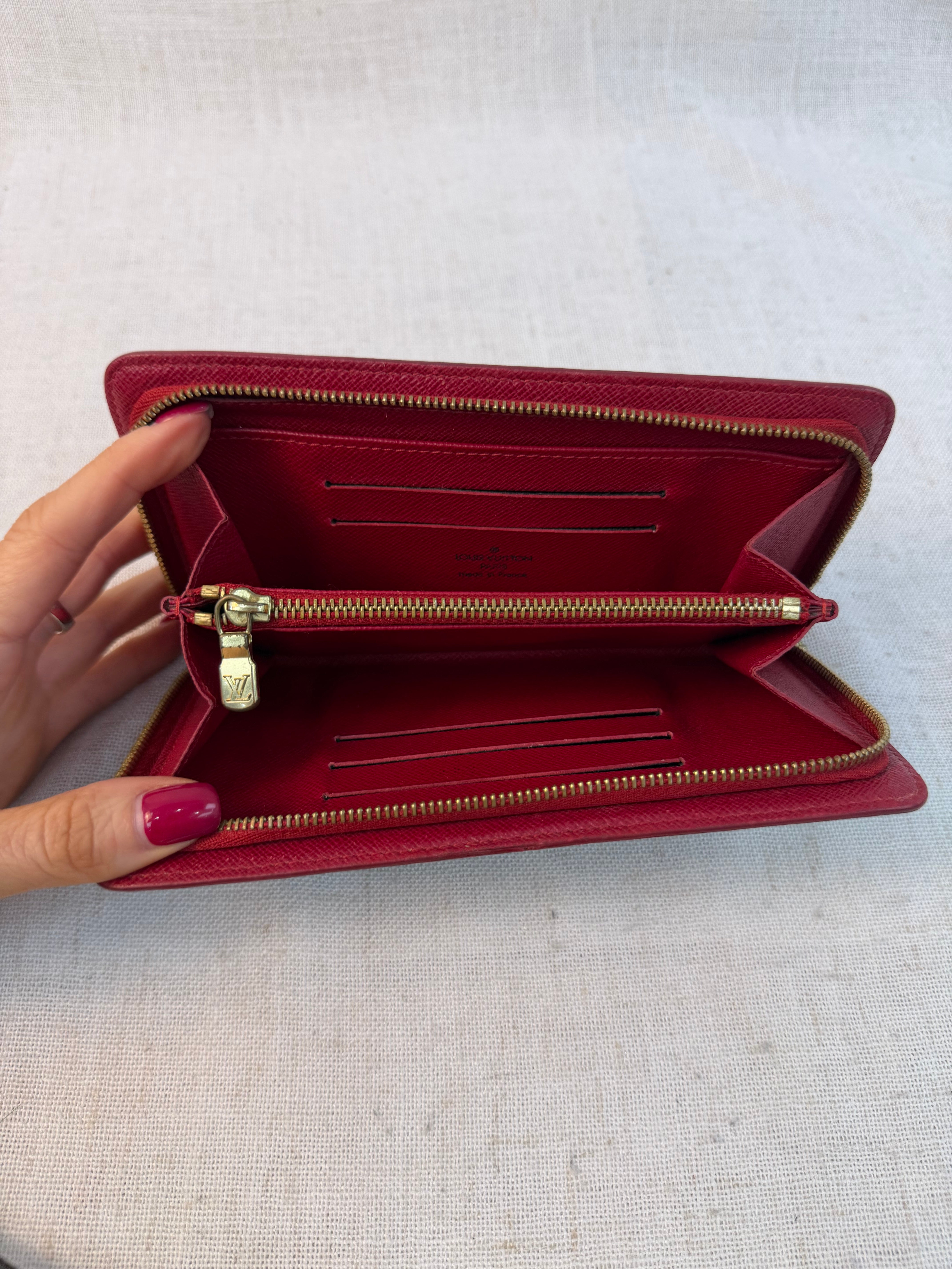 LIKE NEW Louis Vuitton Monogram Cherry Zippy Wallet