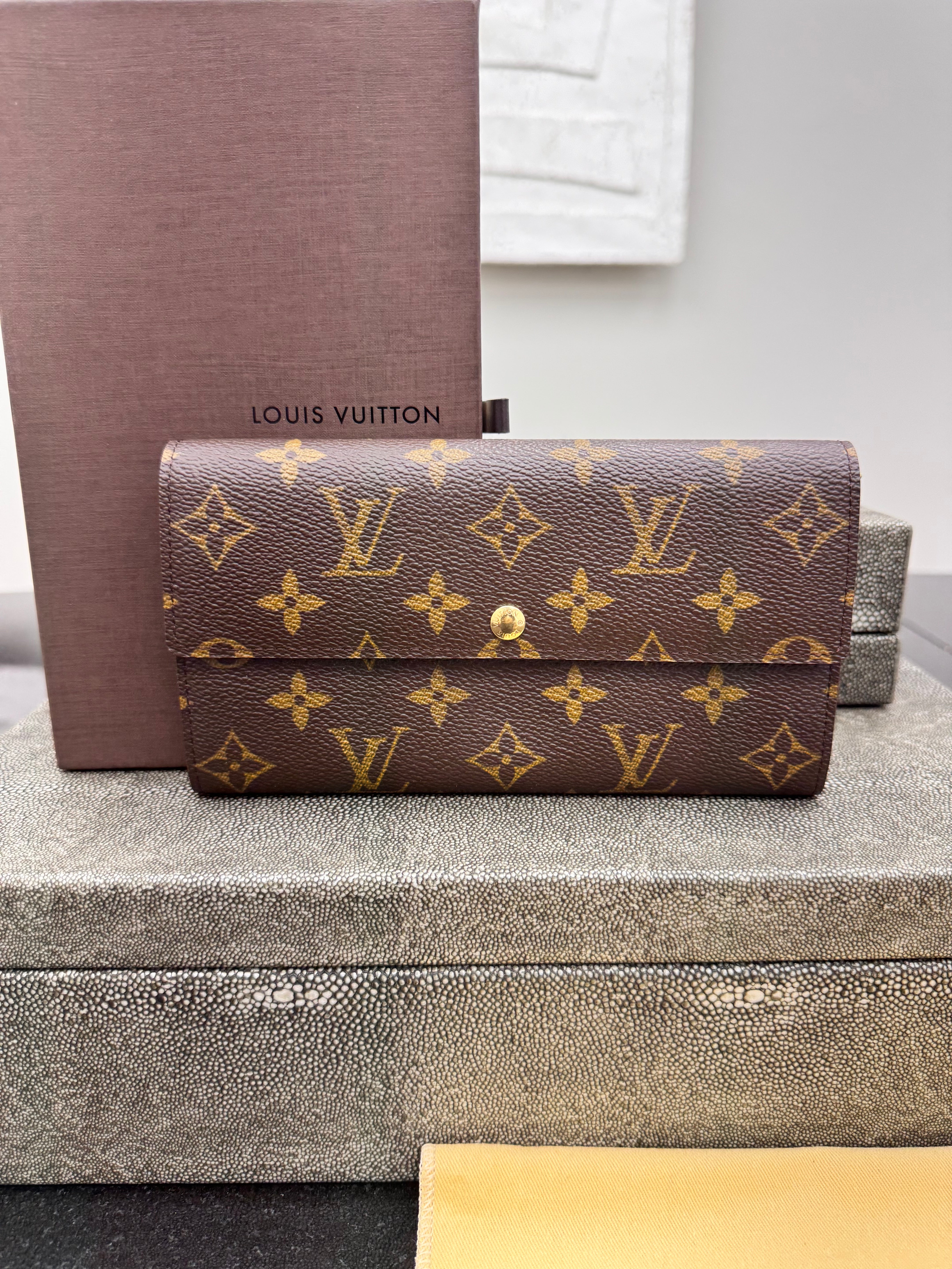 Louis Vuitton Monogram Sarah Long Wallet
