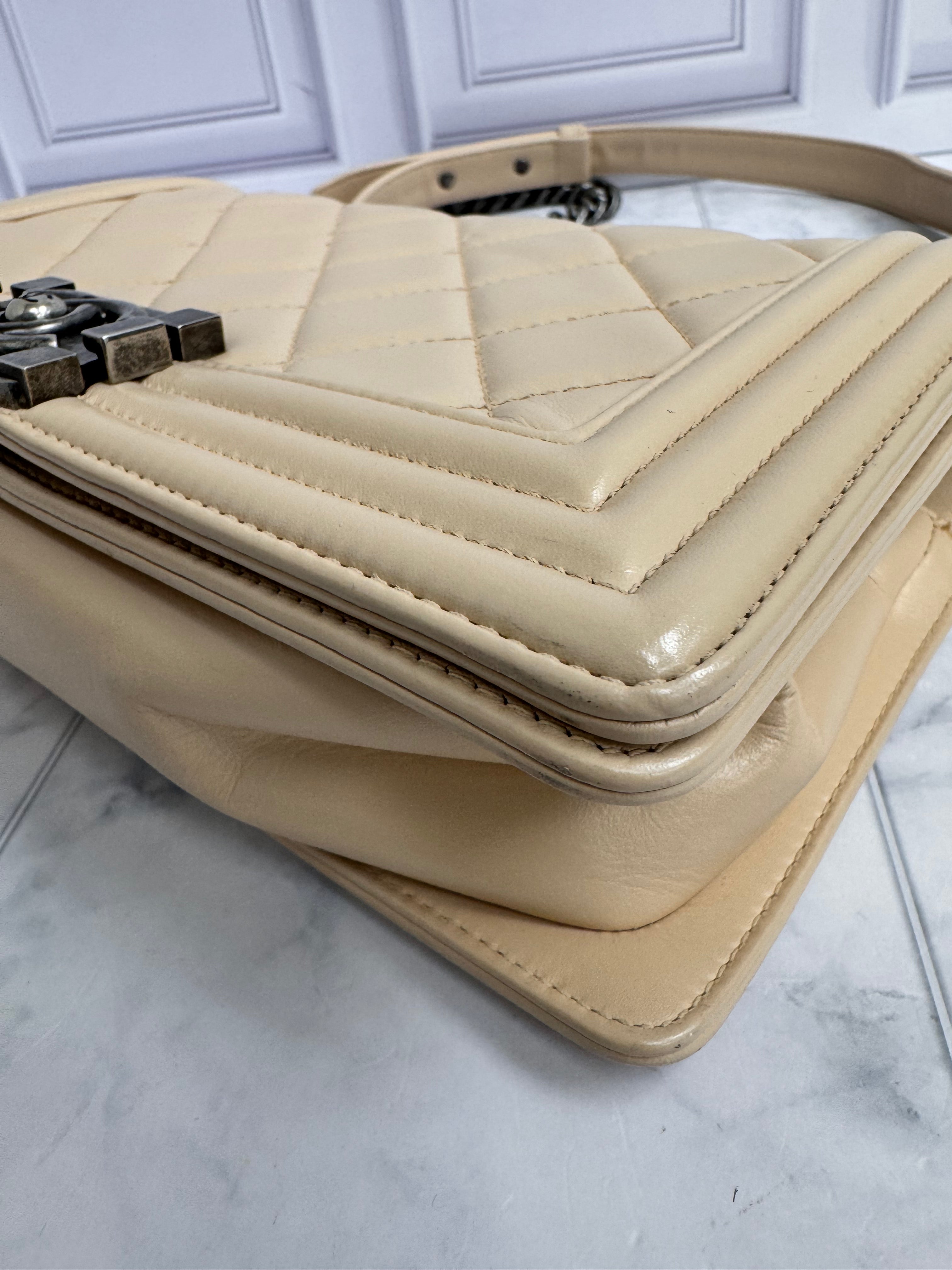 Chanel Beige Diamond Quilted Leather Medium Boy Flap Bag