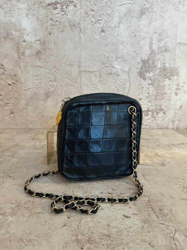 Chanel Black Lambskin Diamond Crossbody Side Bag