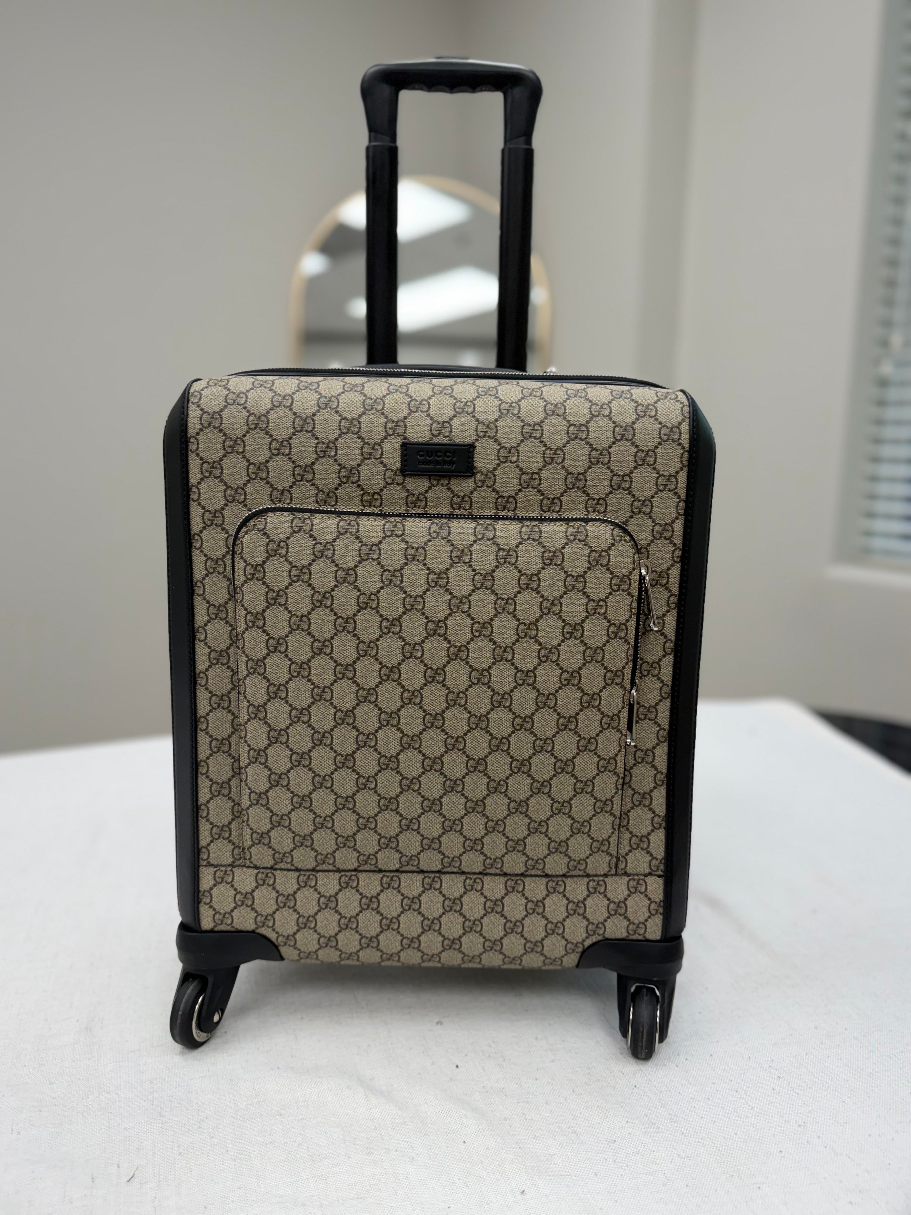 Gucci Beige GG Supreme Canvas & Black Leather Carry-On Trolley