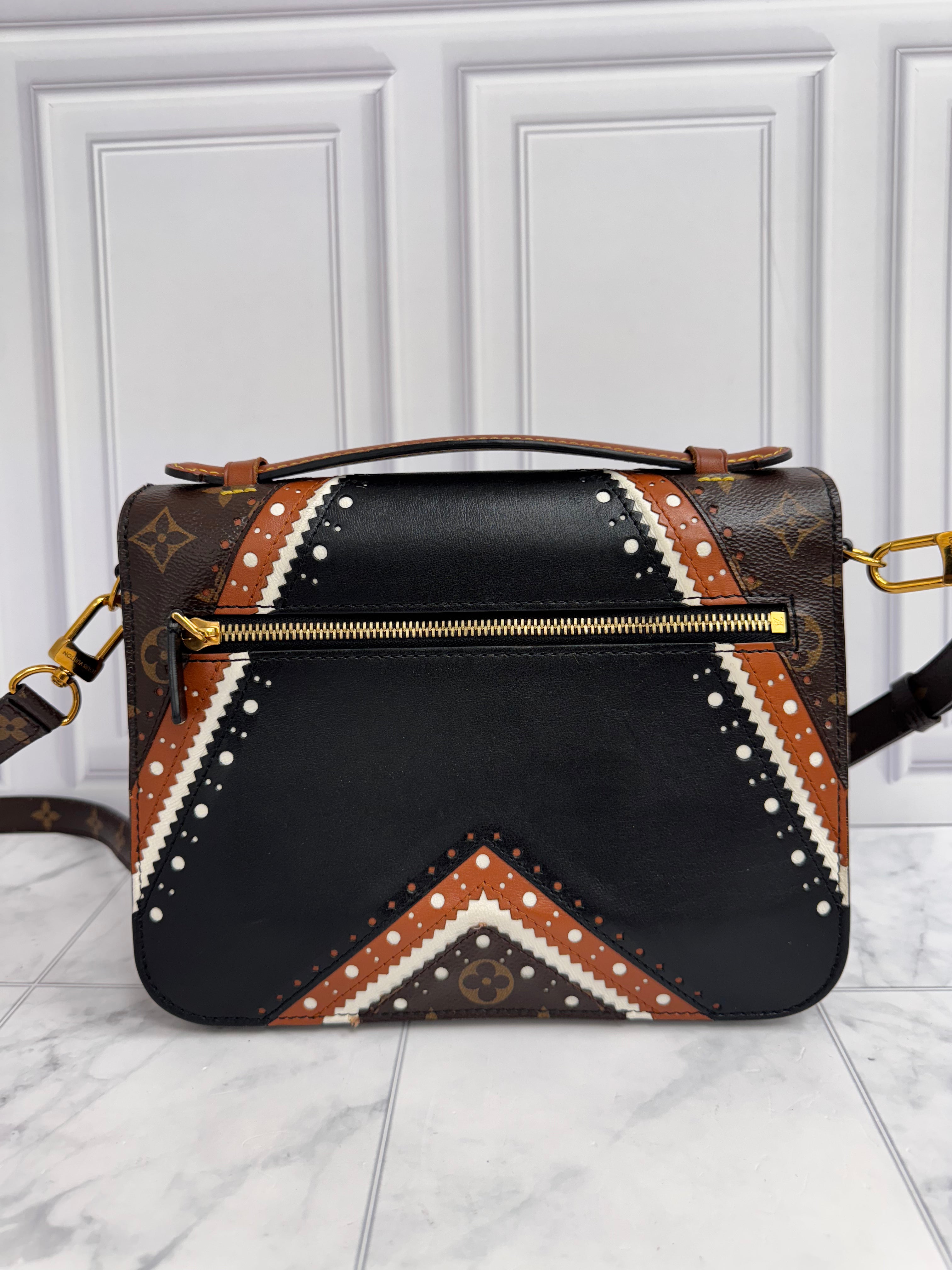 Louis Vuitton Black And Monogram Brogue Pochette Metis