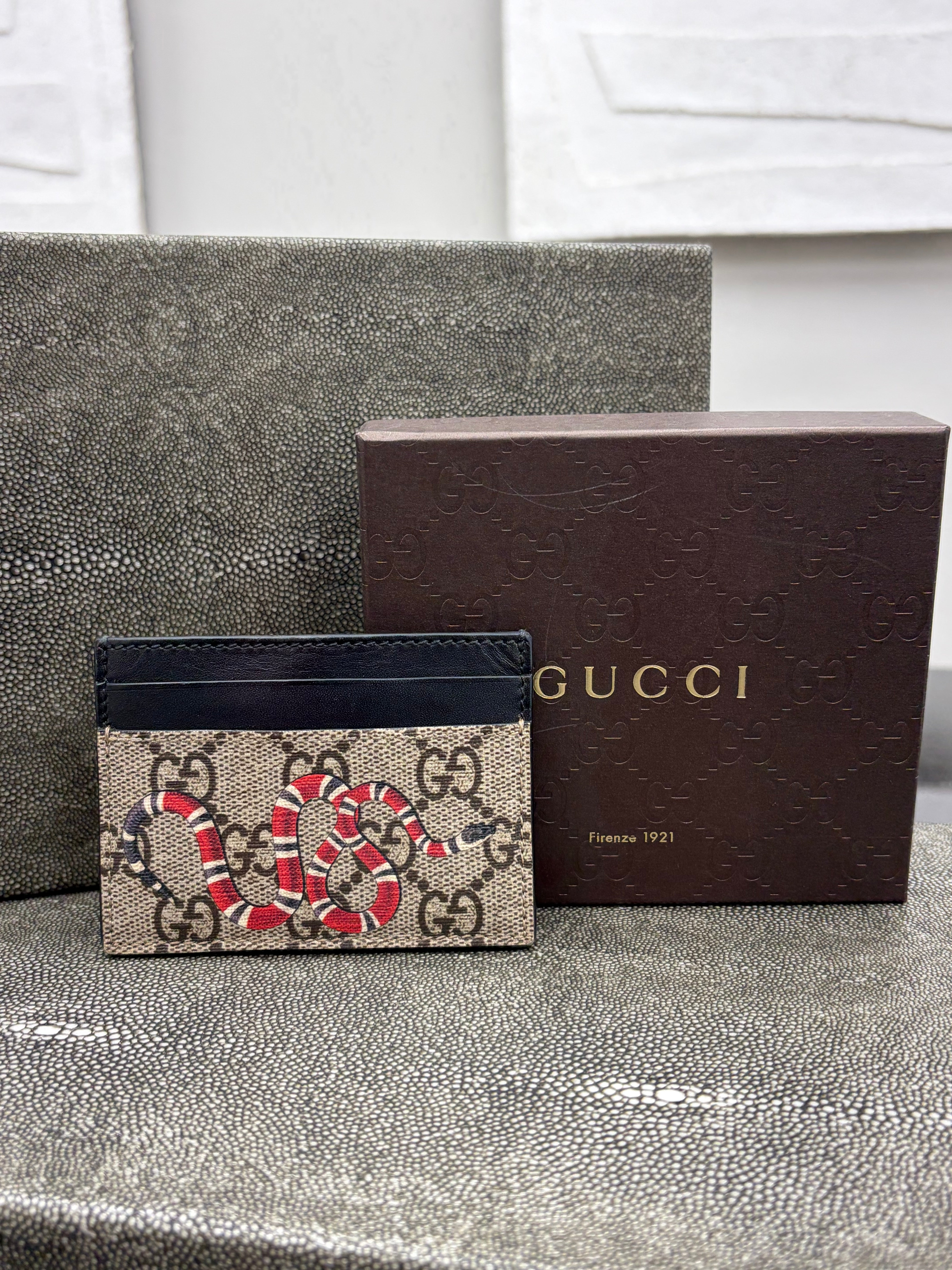 Gucci GG Supreme King Snake Canvas Card Holder