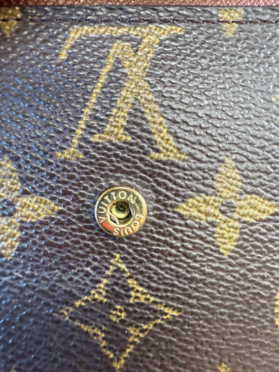 Louis Vuitton Monogram Elise Compact Wallet