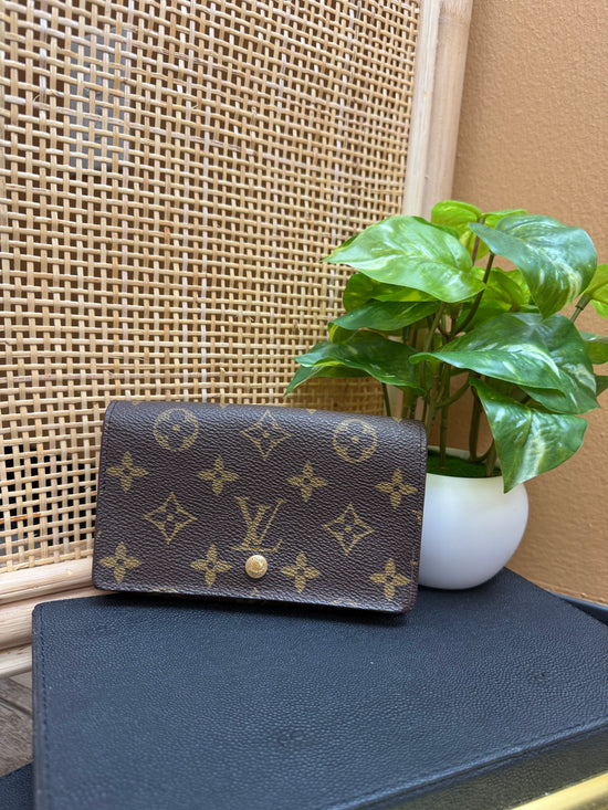 Louis Vuitton Monogram Porte-Monnaie Compact Wallet