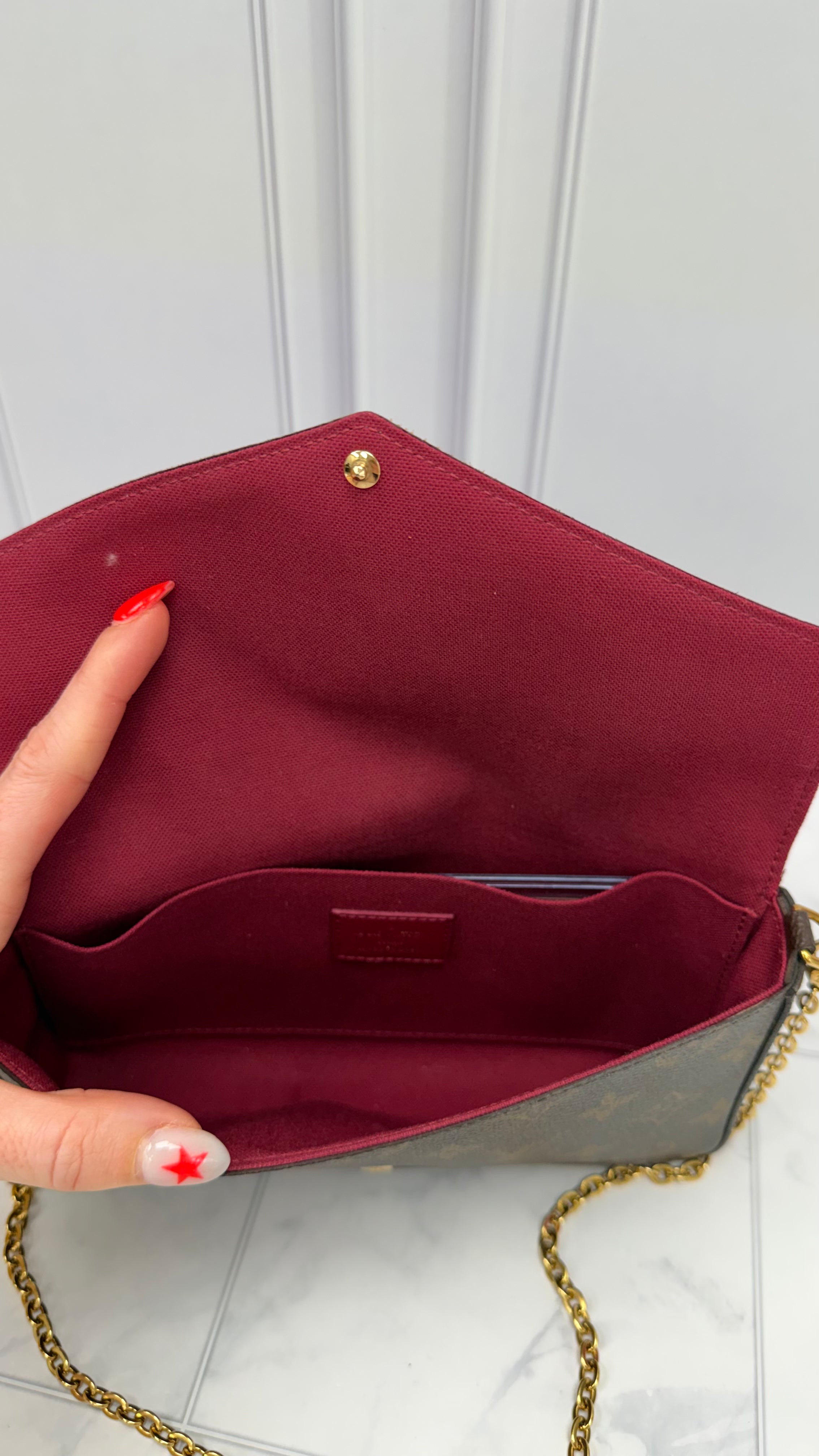 *DONS DROP* LIKE NEW- Louis Vuitton Monogram & Fuchsia Felicie Pochette